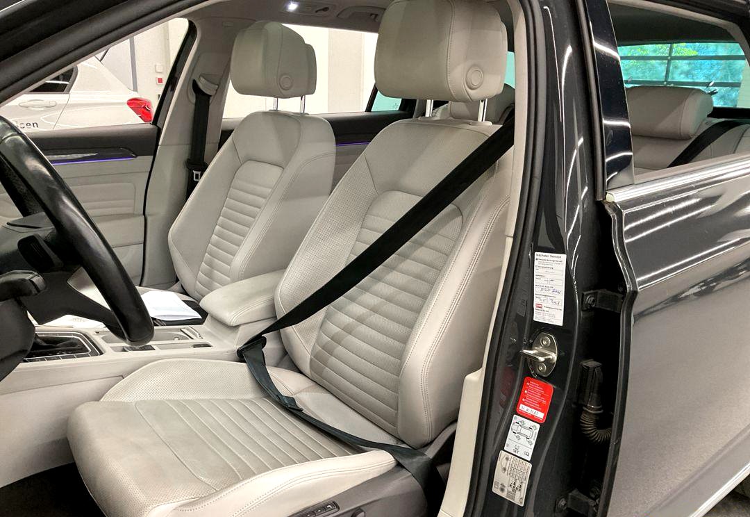 VW Passat 2.0 TDI BMT Elegance 4Motion DSG-image-6