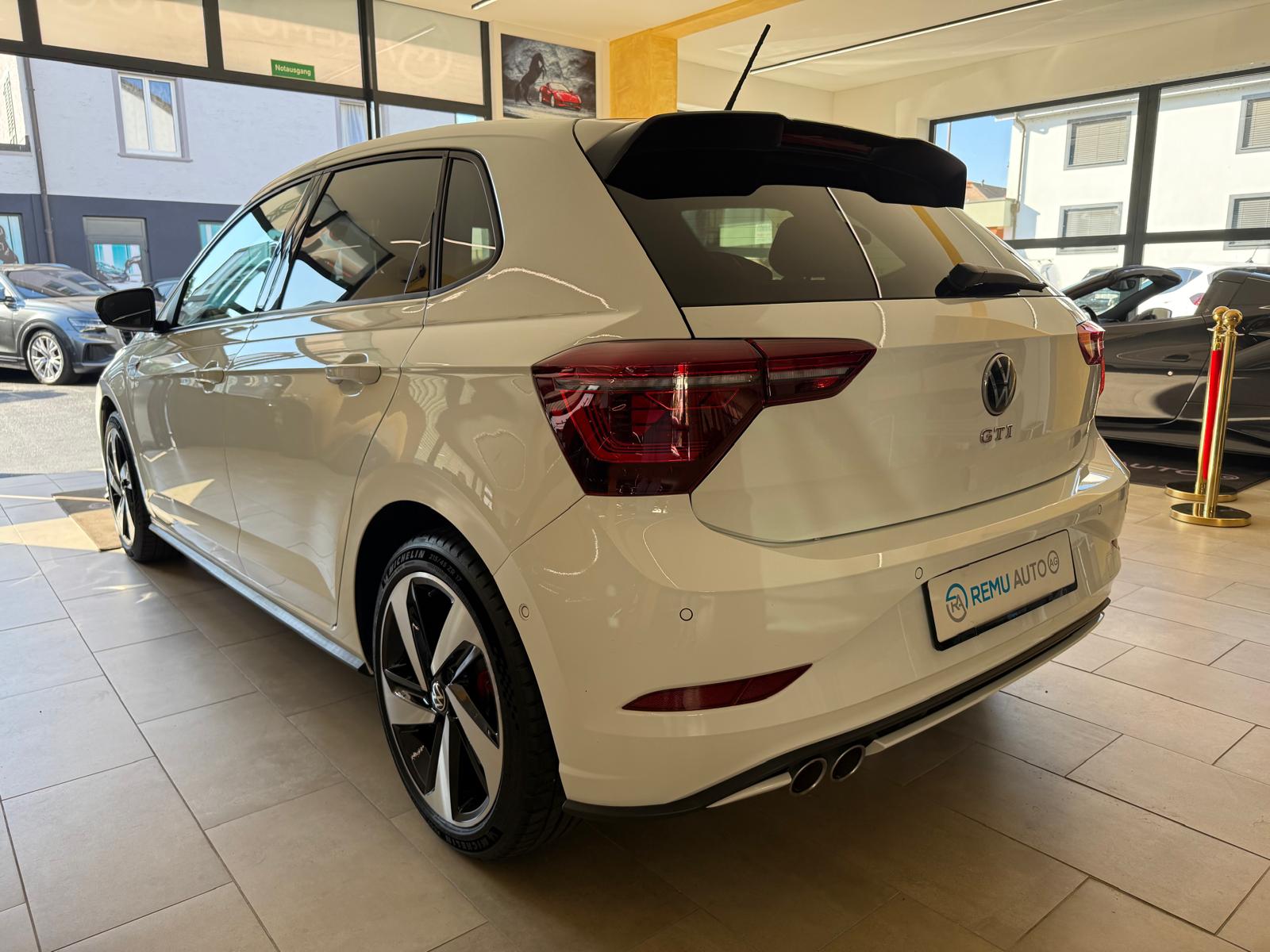 VW Polo 2.0 TSI GTI DSG-image-6