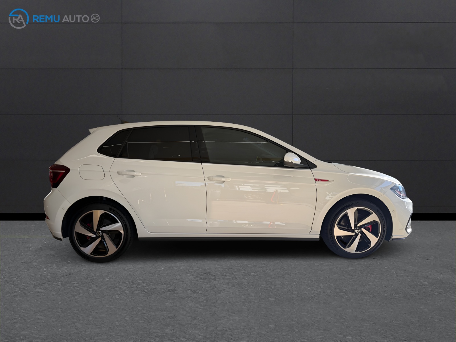 VW Polo 2.0 TSI GTI DSG-image-2