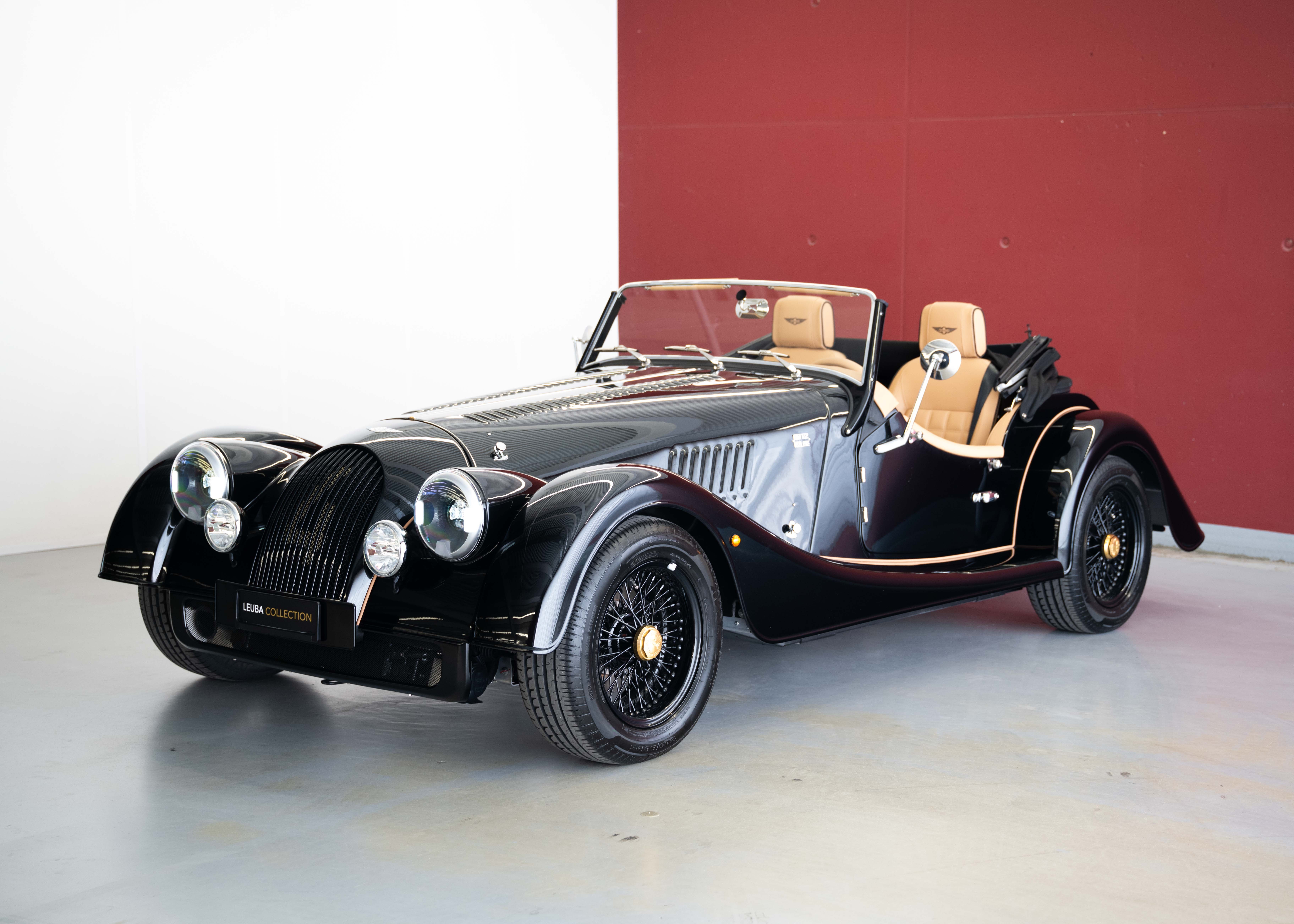 Image MORGAN 4-4 Plus Four 2.0 Bespoke (MY 26, Swiss new car, 1 of 1 configuration, Rolls-Royce Diamond Black metallic, 30-month warranty)