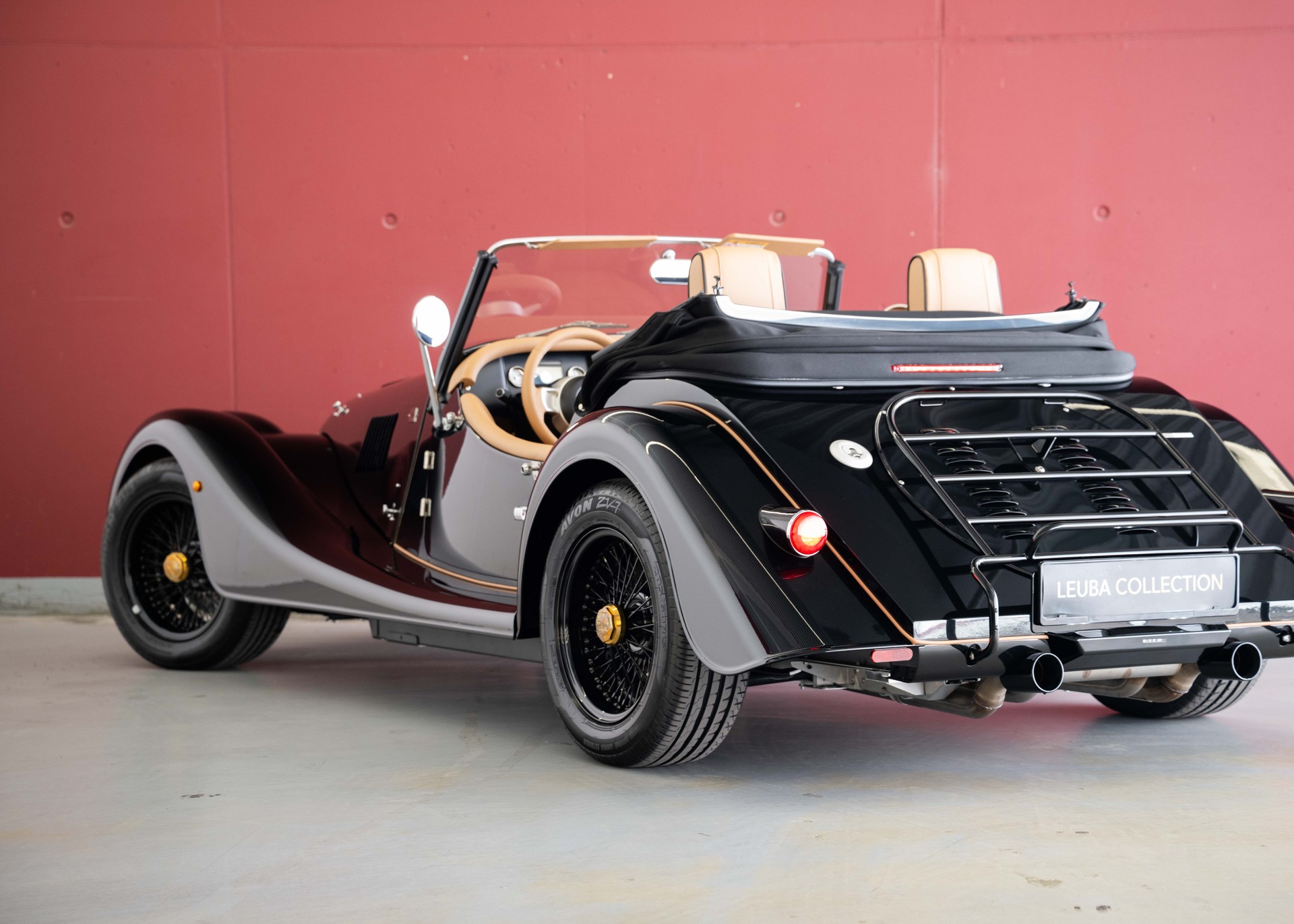 MORGAN Plus Four 2.0 Bespoke (MY 26, Swiss new car, 1 of 1 configuration, Rolls-Royce Diamond Black metallic, 30-month warranty)-image-9