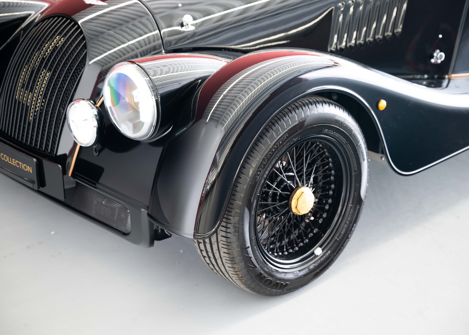 MORGAN Plus Four 2.0 Bespoke (MY 26, Swiss new car, 1 of 1 configuration, Rolls-Royce Diamond Black metallic, 30-month warranty)-image-12