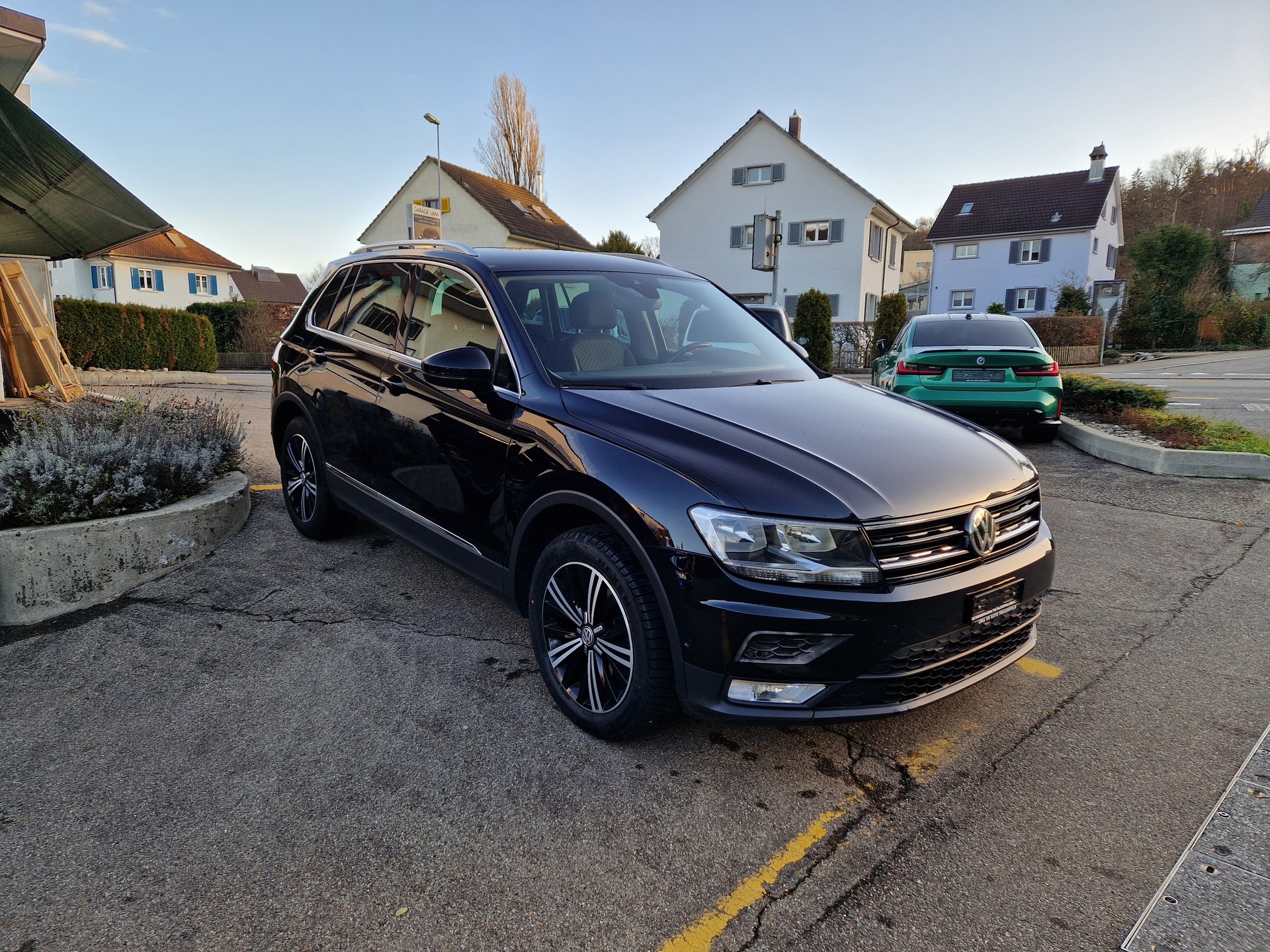 VW Tiguan 2.0 TDI SCR Comfortline 4Motion DSG-image-3