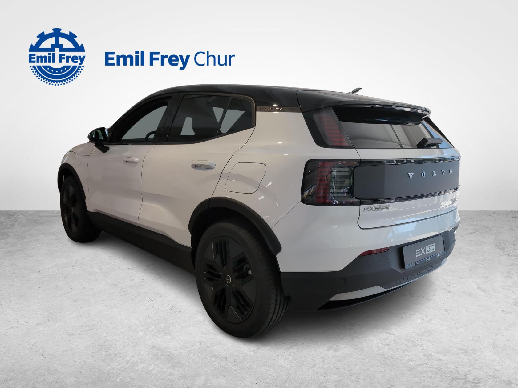VOLVO EX30 CC P8 Plus AWD-image-2