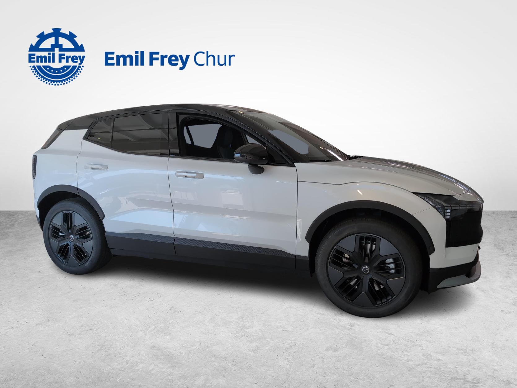 VOLVO EX30 CC P8 Plus AWD-image-5