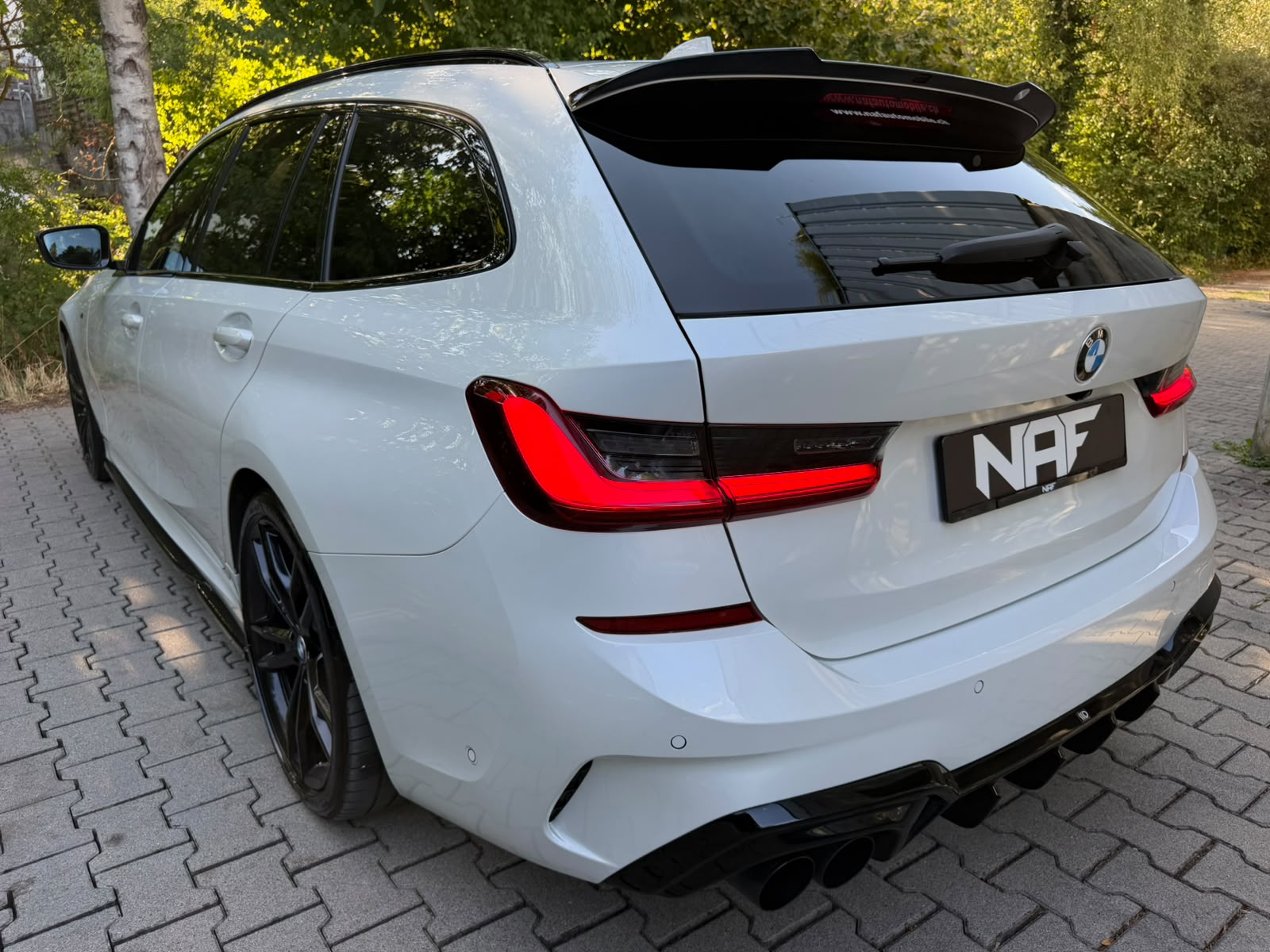 BMW M340i xDriveTouring Steptronic M Sport Dähler ESD-showroom-element-2