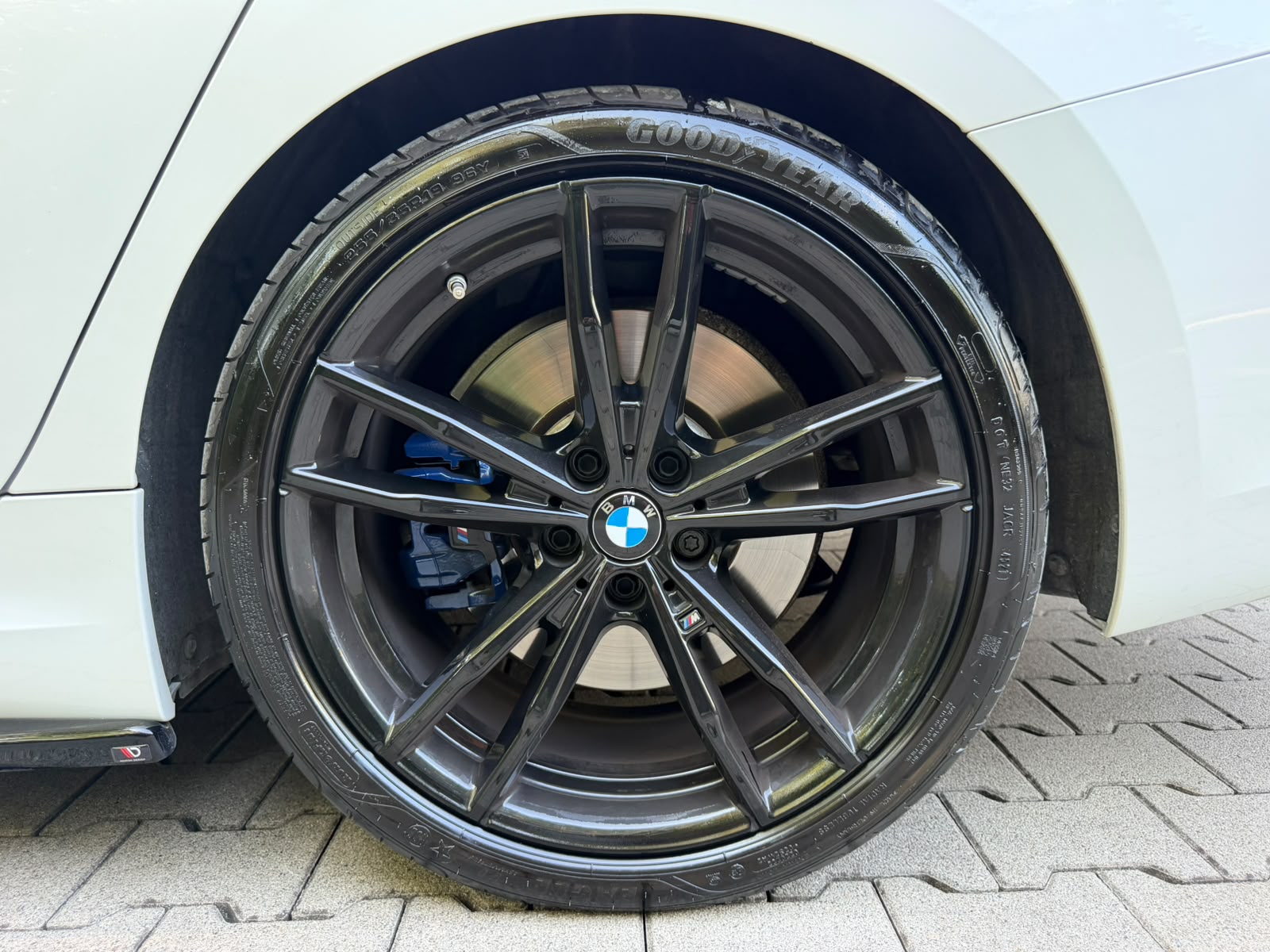 BMW M340i xDriveTouring Steptronic M Sport Dähler ESD-image-27