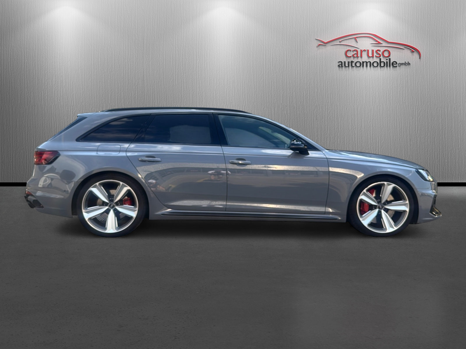 AUDI RS4 Avant 2.9 TFSI quattro tiptronic*Panoramadach*Pack Dynamik*Head Up Display*-image-2