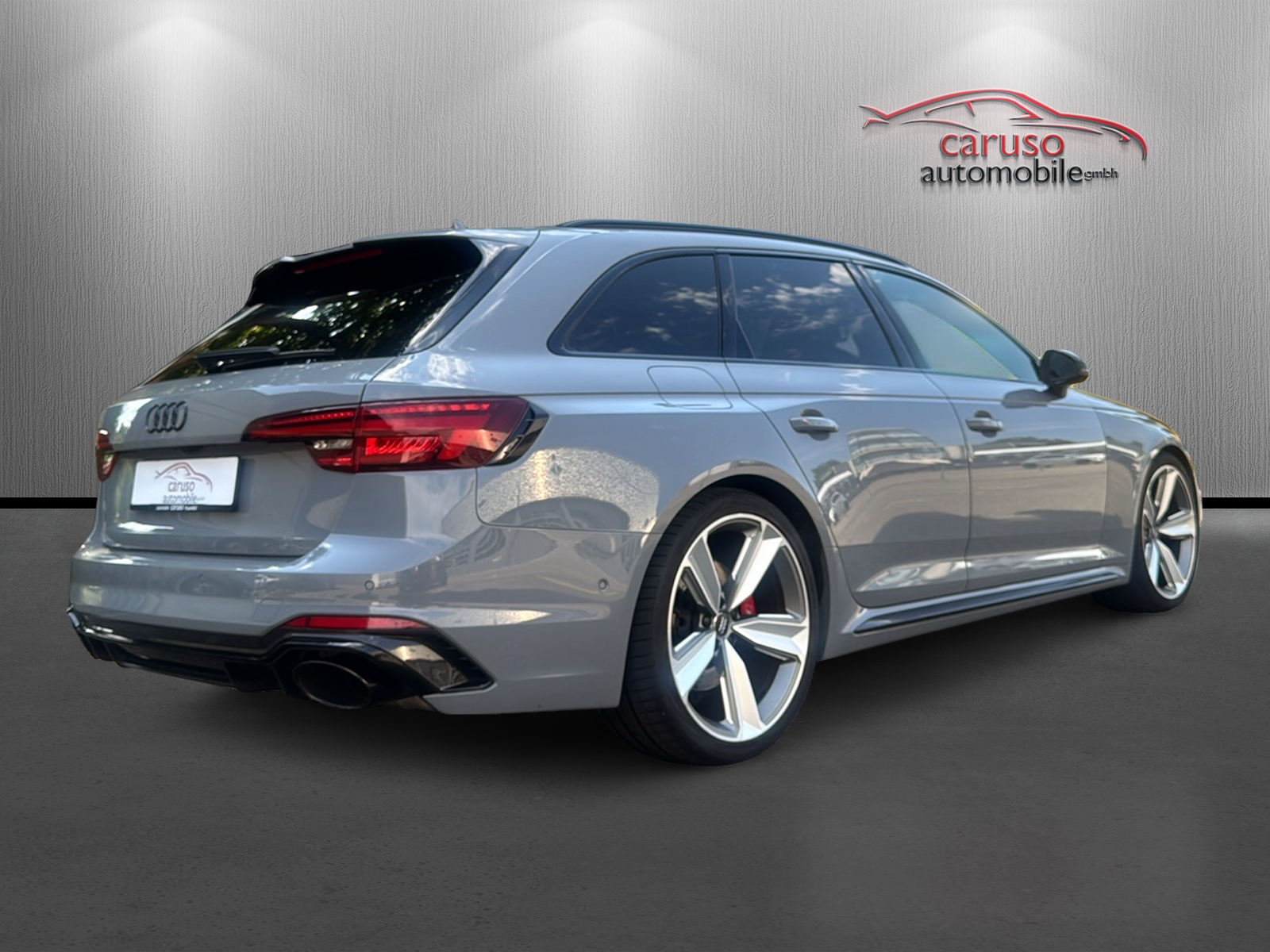 AUDI RS4 Avant 2.9 TFSI quattro tiptronic*Panoramadach*Pack Dynamik*Head Up Display*-image-3
