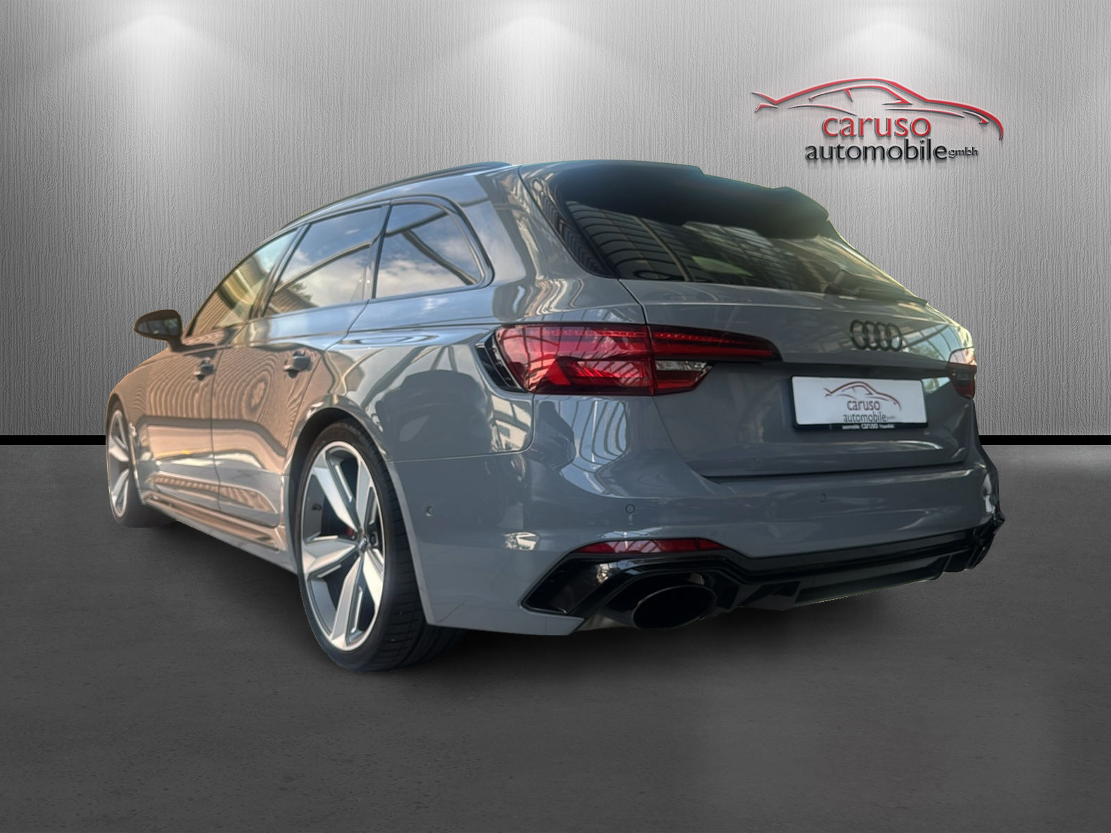 AUDI RS4 Avant 2.9 TFSI quattro tiptronic*Panoramadach*Pack Dynamik*Head Up Display*-image-5