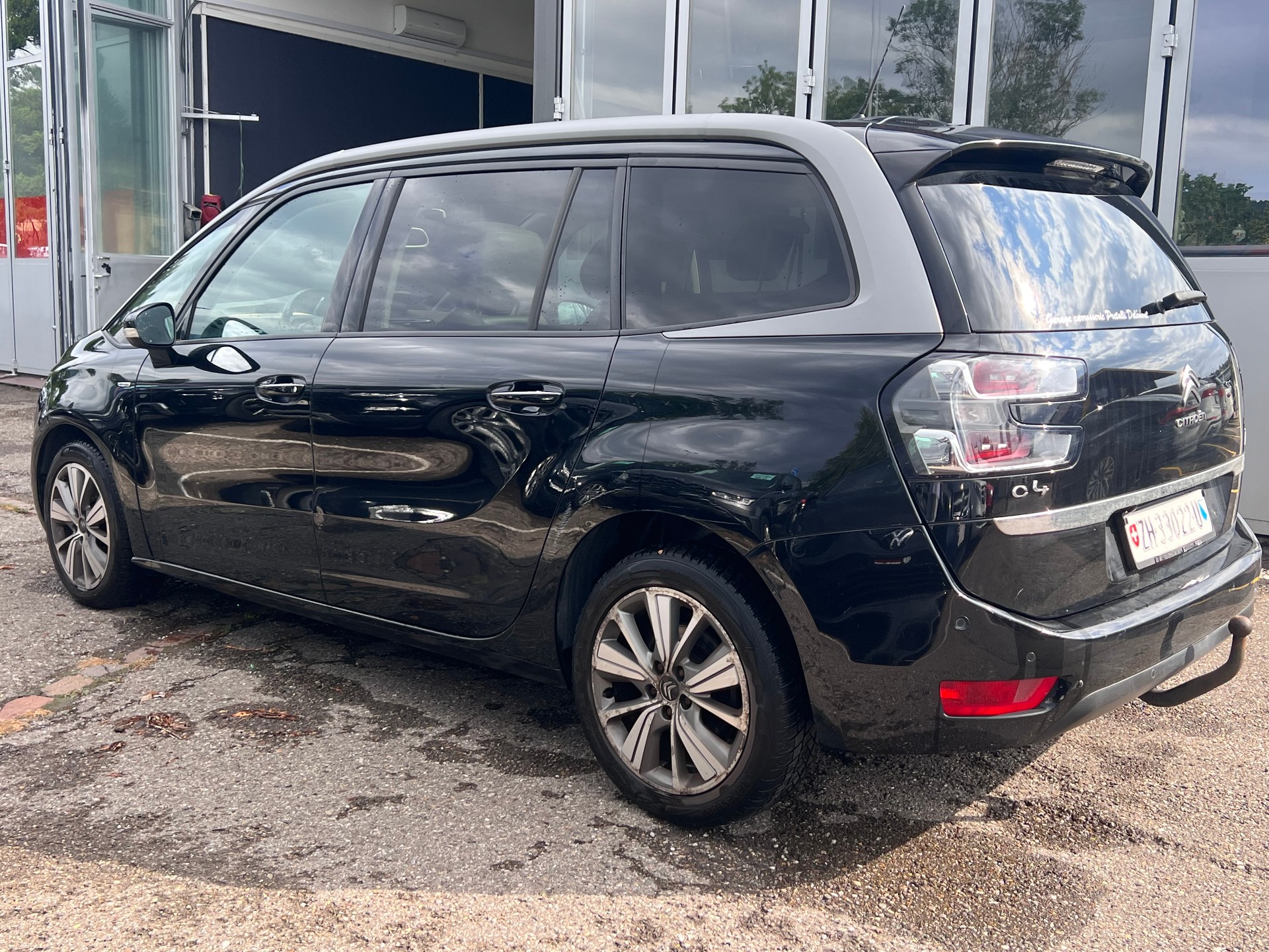 CITROEN Grand C4 Picasso 1.6i 16V e-THP Exclusive-image-3