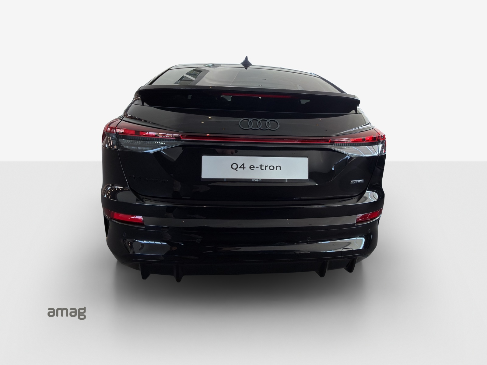 AUDI Q4 Sportback e-tron quattro performance Swiss Ski-image-3