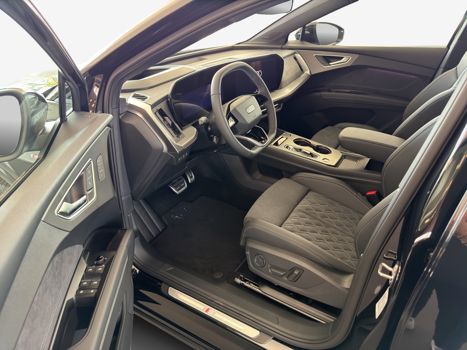AUDI Q4 Sportback e-tron quattro performance Swiss Ski-image-13