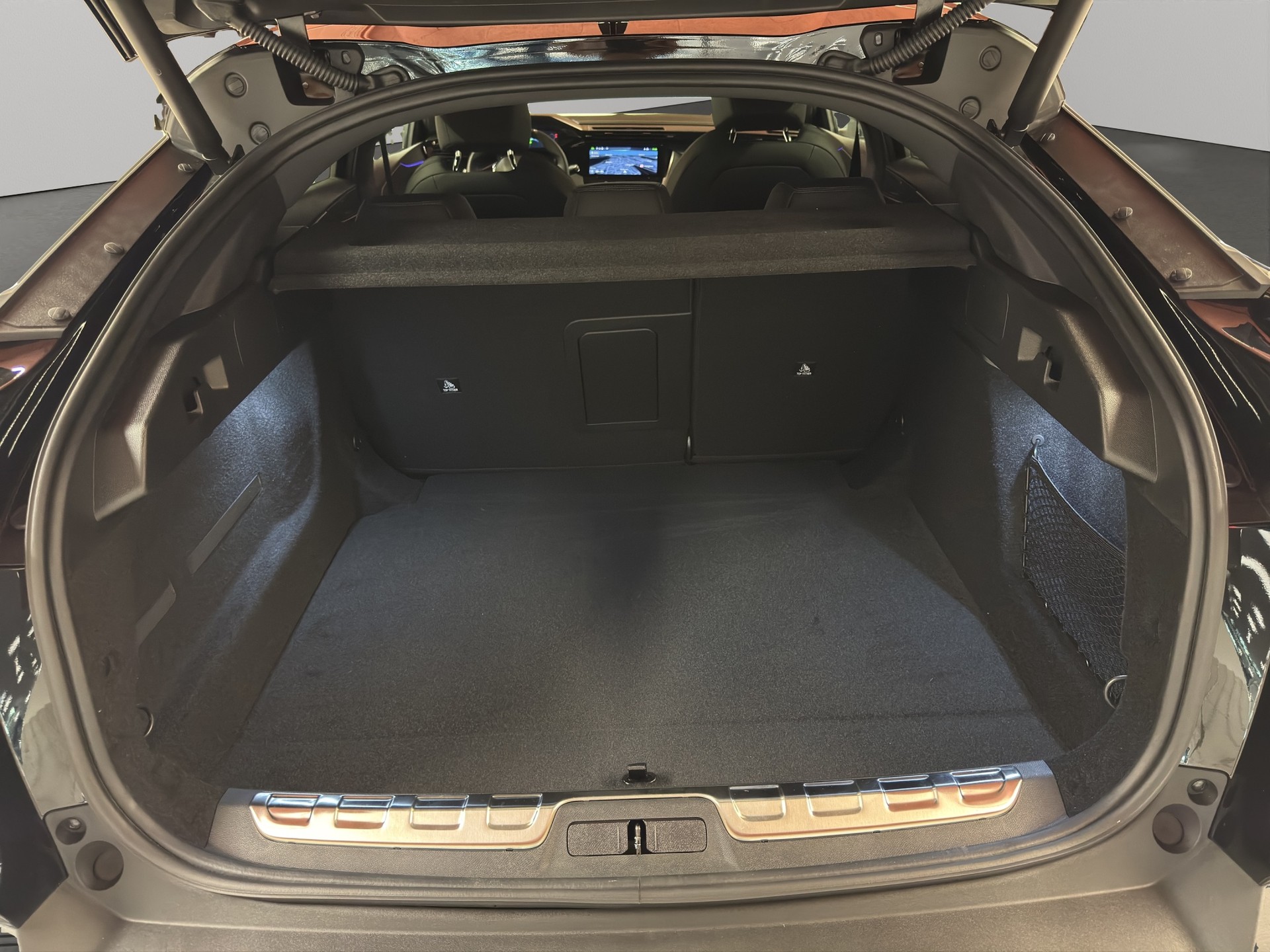 PEUGEOT 408 1.2 Hybrid GT Exclusive-image-12