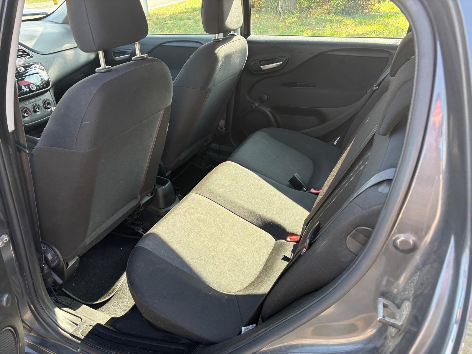 FIAT Punto 1.4 Pop Star-image-8