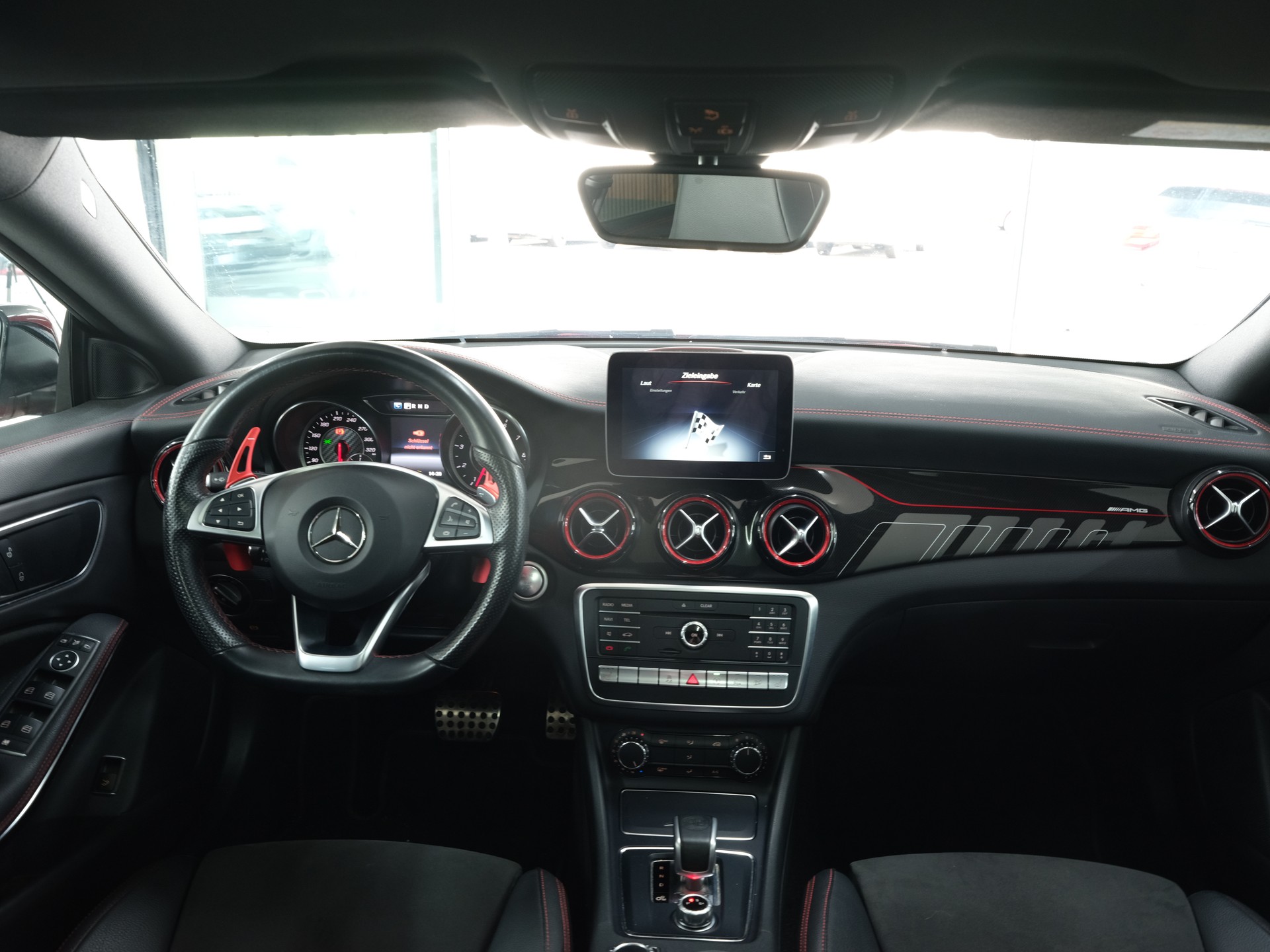 MERCEDES-BENZ CLA 45 AMG 4Matic Speedshift *Performance Abgassanlage* *Ohne OPF* *Facelift*-image-22