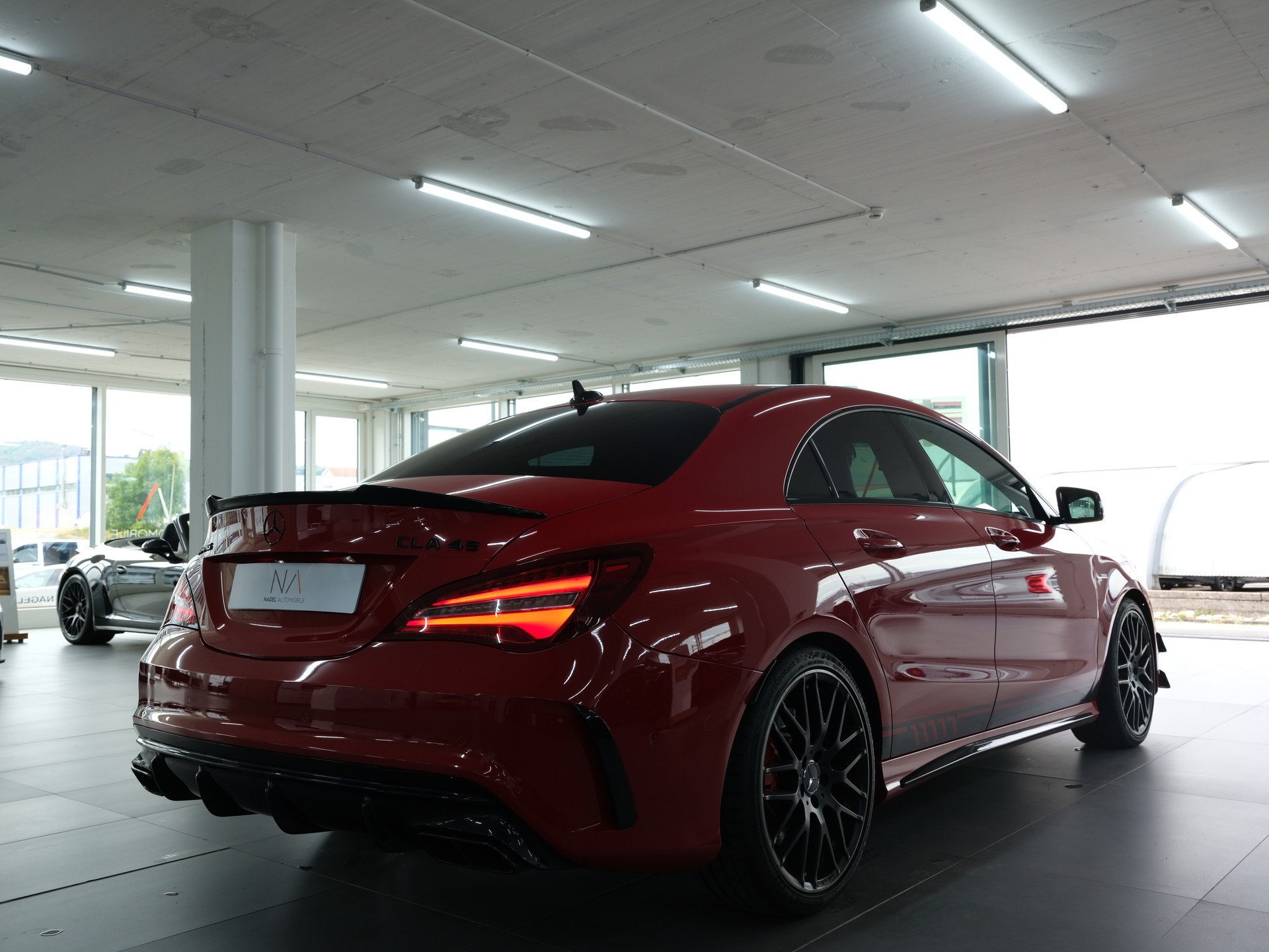 MERCEDES-BENZ CLA 45 AMG 4Matic Speedshift *Performance Abgassanlage* *Ohne OPF* *Facelift*-image-2