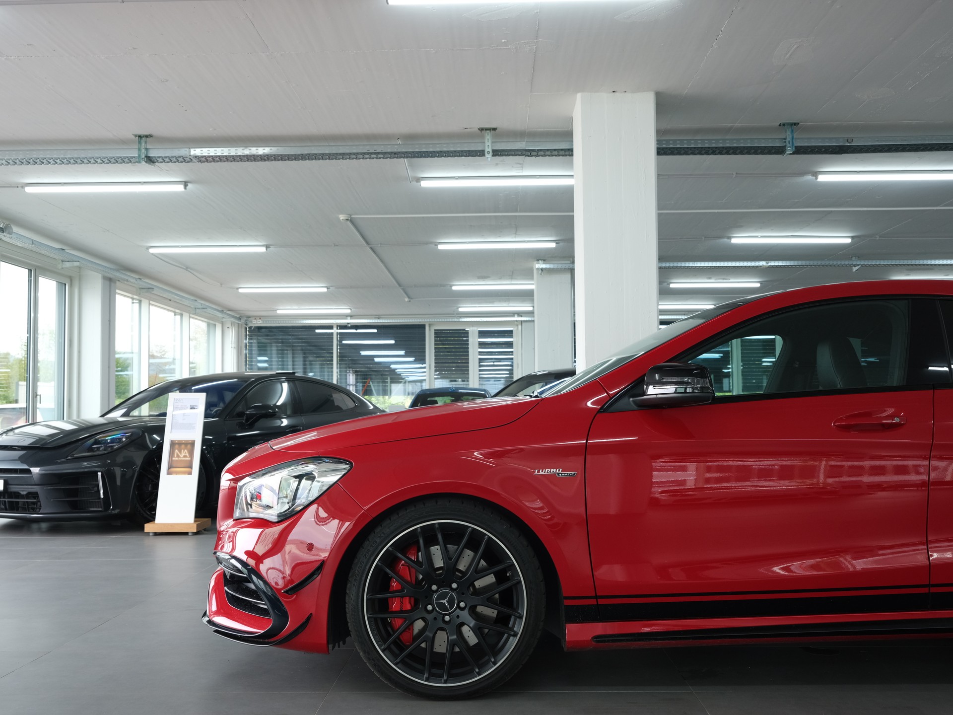 MERCEDES-BENZ CLA 45 AMG 4Matic Speedshift *Performance Abgassanlage* *Ohne OPF* *Facelift*-image-7