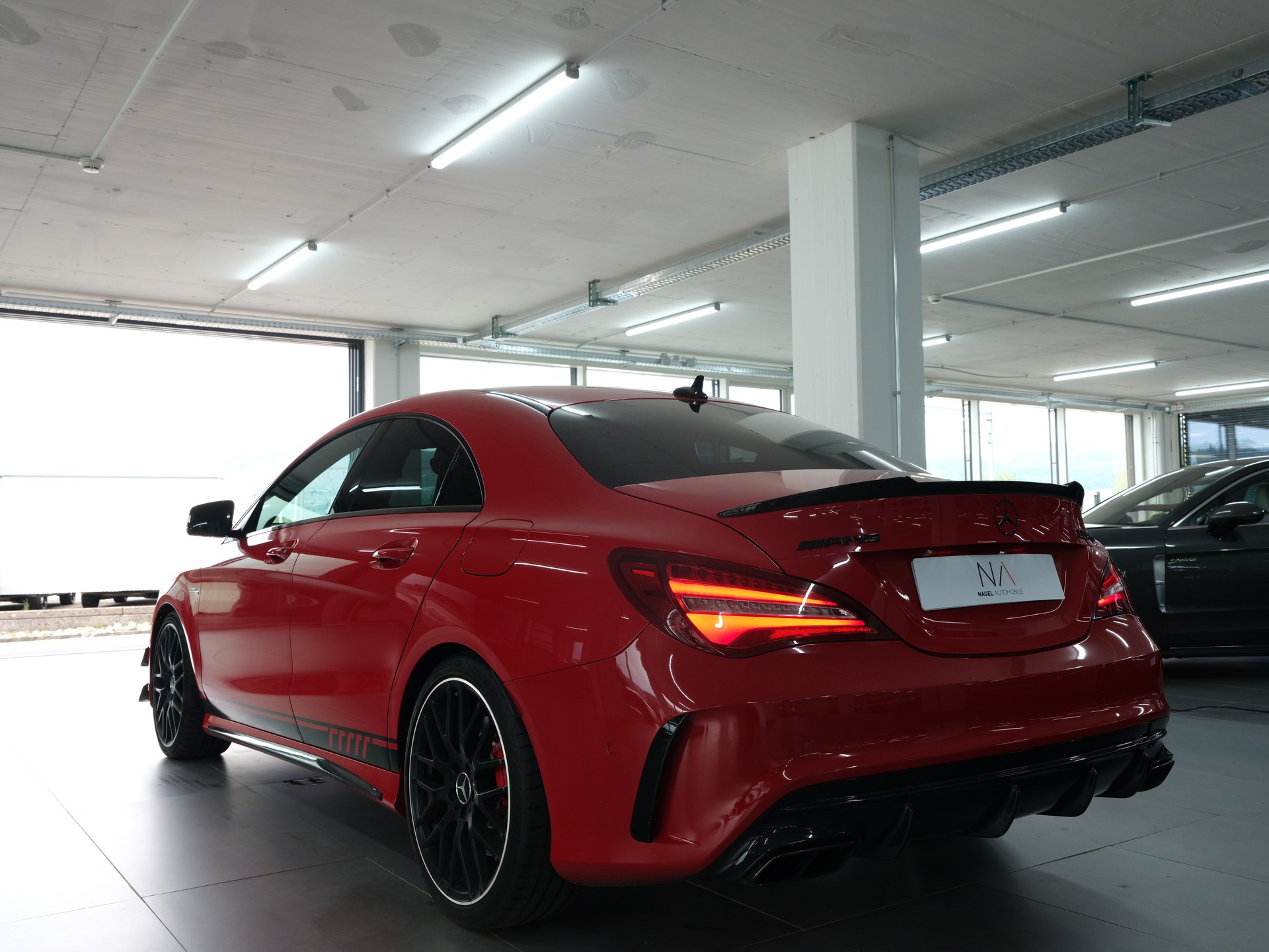 MERCEDES-BENZ CLA 45 AMG 4Matic Speedshift *Performance Abgassanlage* *Ohne OPF* *Facelift*-image-4