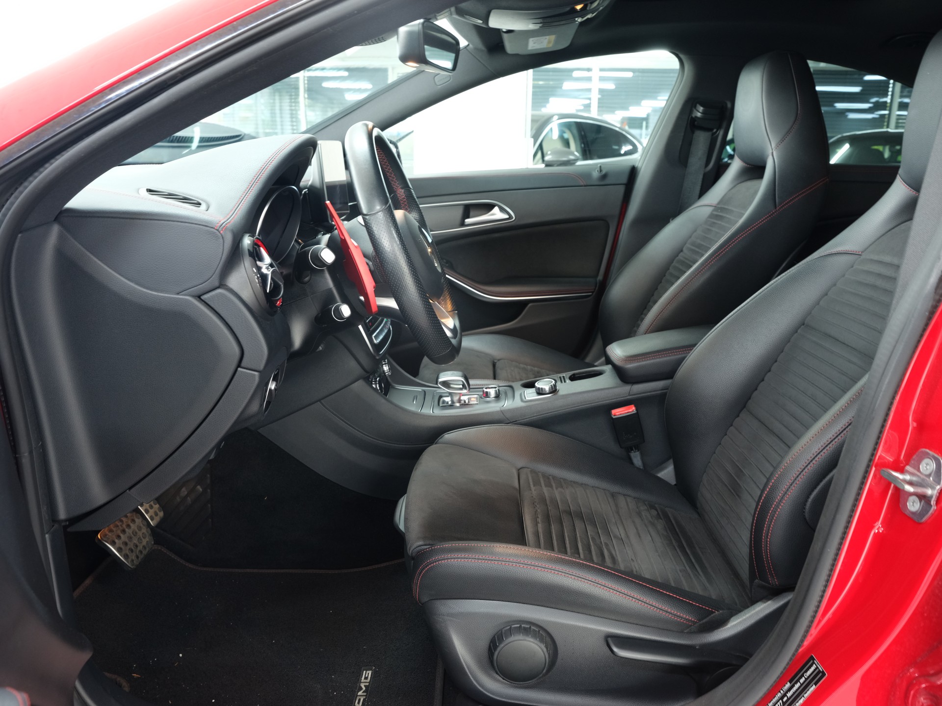 MERCEDES-BENZ CLA 45 AMG 4Matic Speedshift *Performance Abgassanlage* *Ohne OPF* *Facelift*-image-14