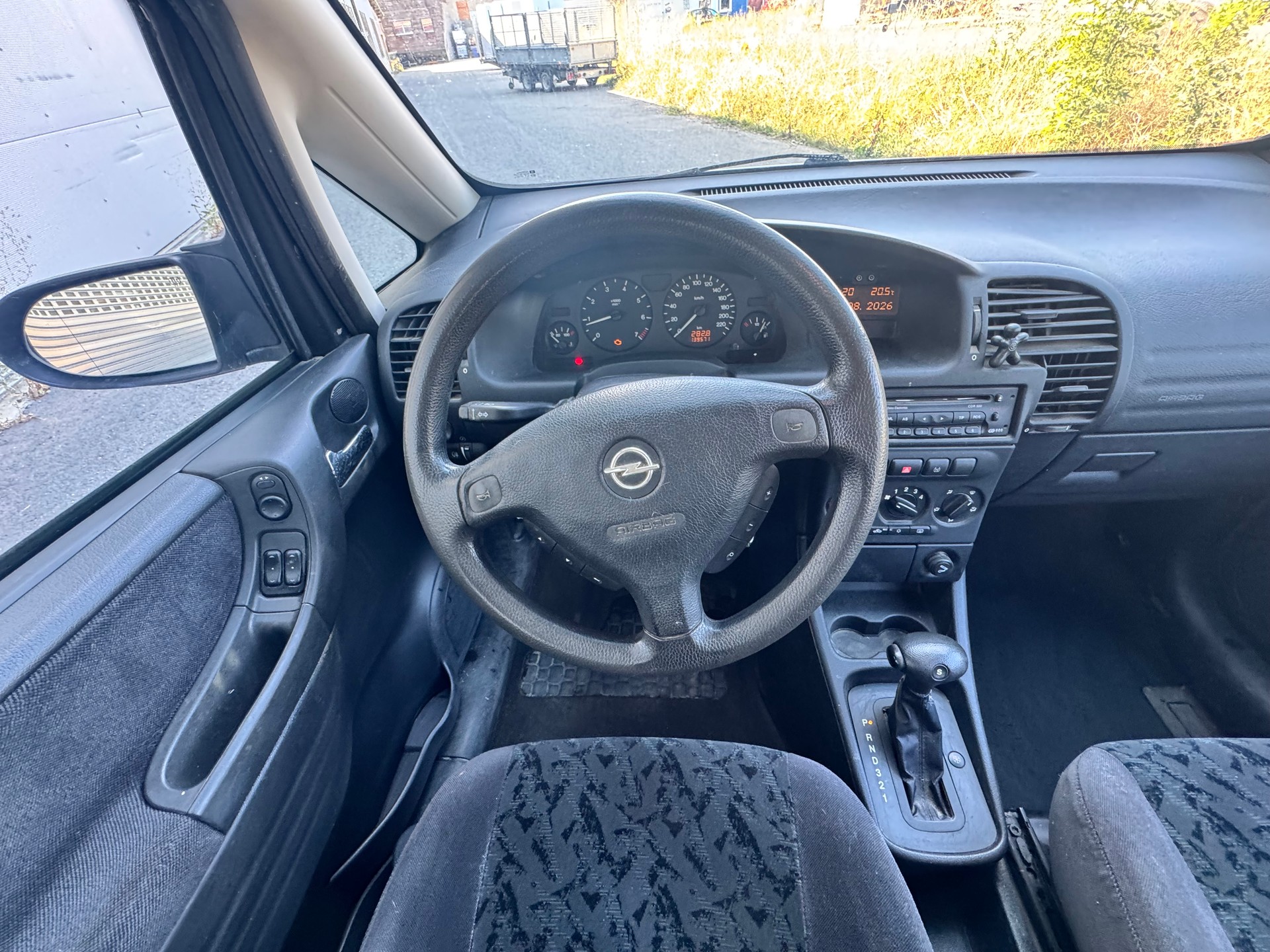 OPEL Zafira 1.8i 16V Comfort-image-6
