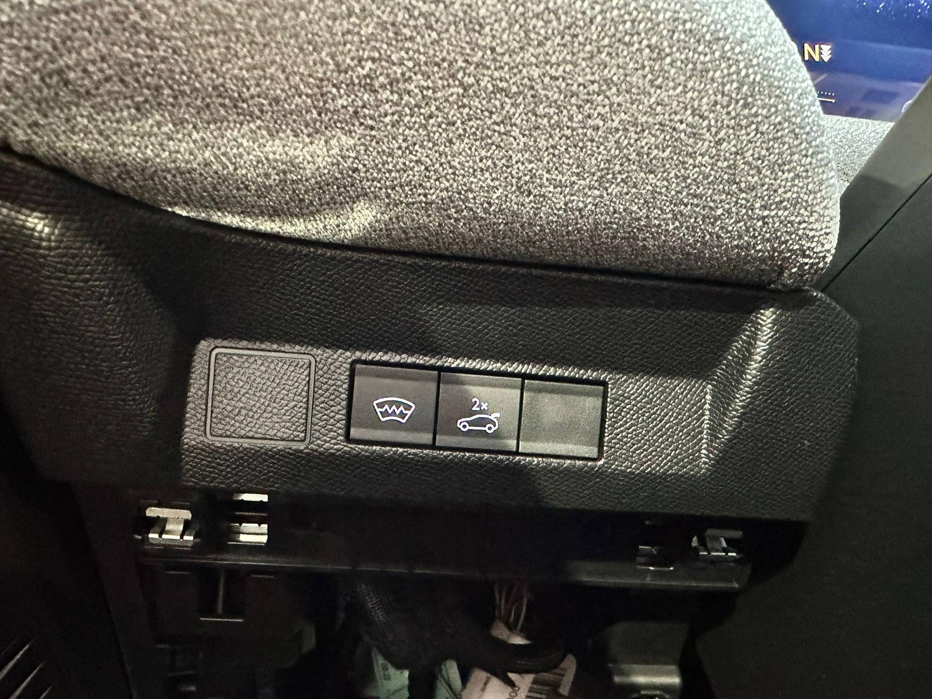 CITROEN e-C5 Aircross Max-image-24
