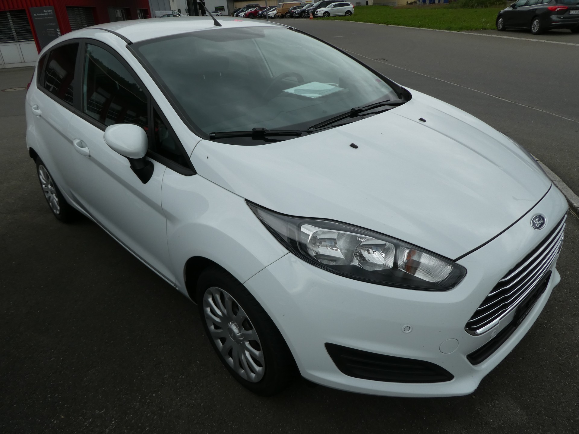 FORD Fiesta 1.0 SCTi Trend-image-2