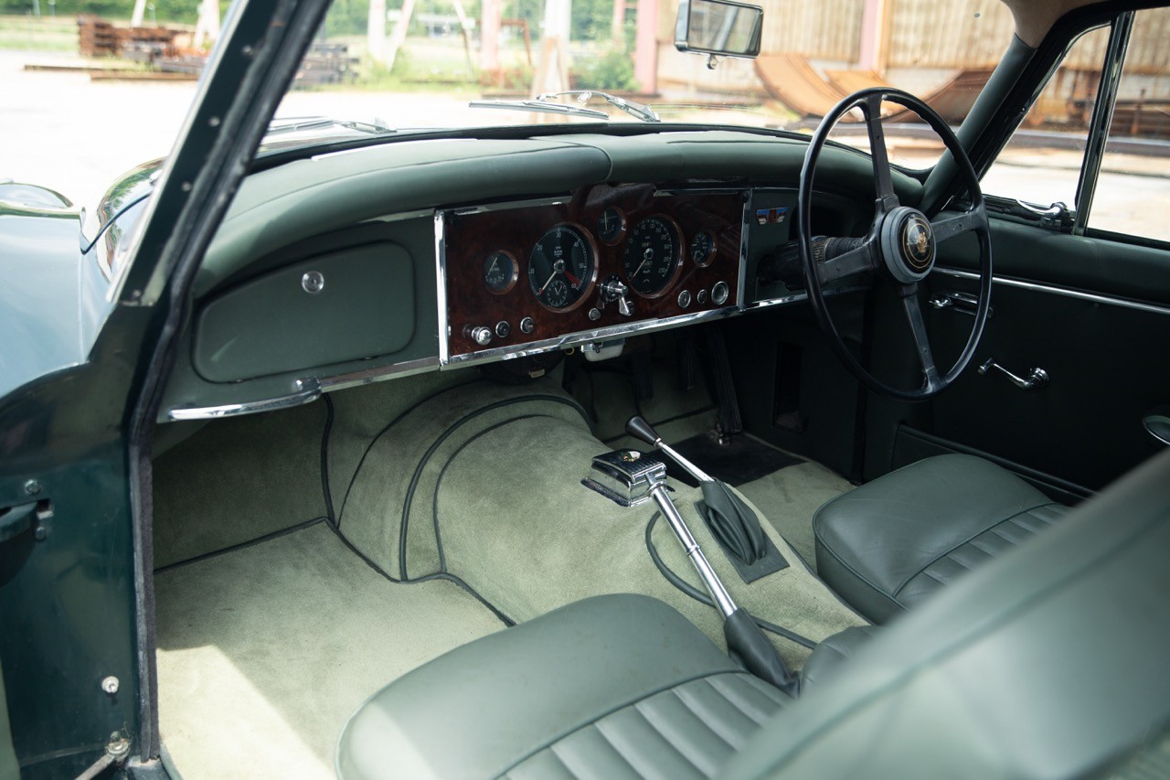 JAGUAR Coupé-image-10