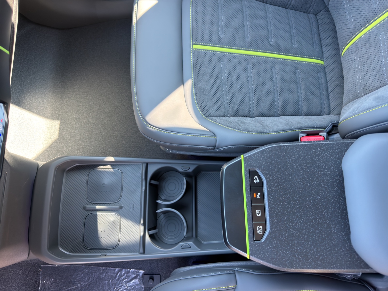 KIA EV3 81 kWh GT 4x4-image-12