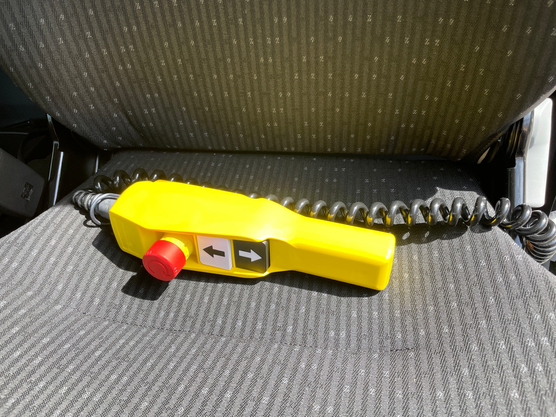 MITSUBISHI 3C15 Dreiseitenkipper AHK-image-16