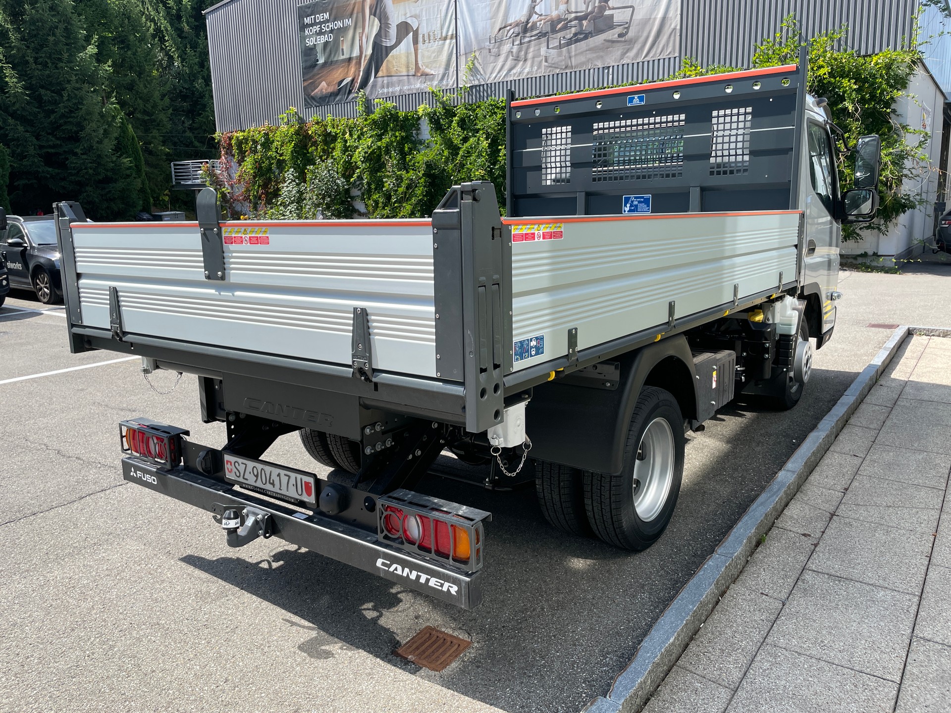 MITSUBISHI 3C15 Dreiseitenkipper AHK-image-11