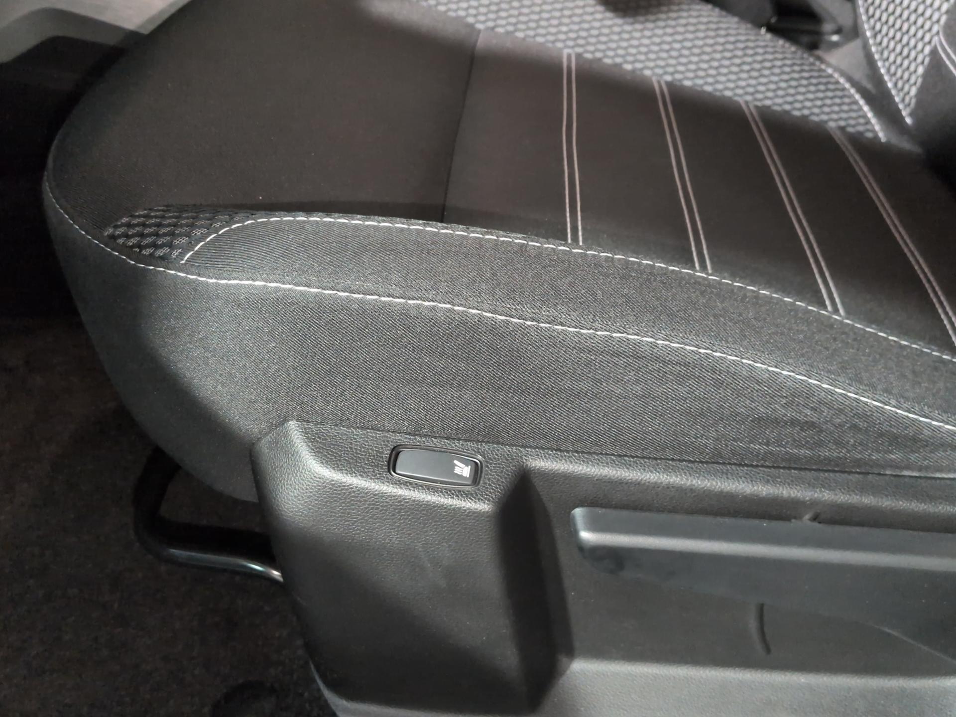 DACIA Duster TCe 150 Prestige 4x4-image-18
