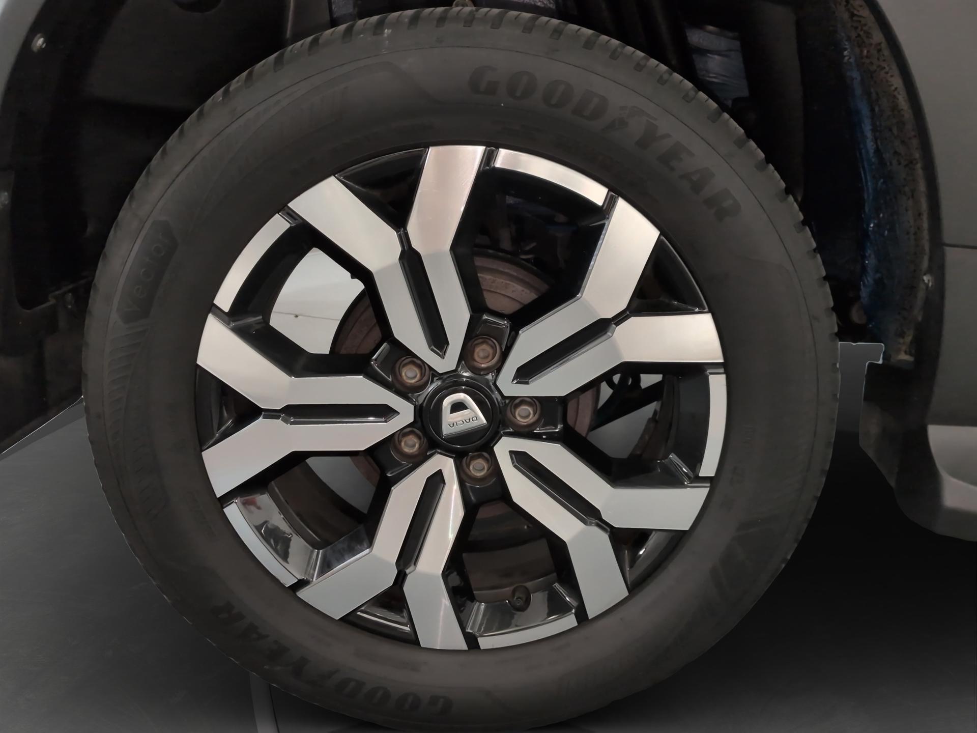 DACIA Duster TCe 150 Prestige 4x4-image-25