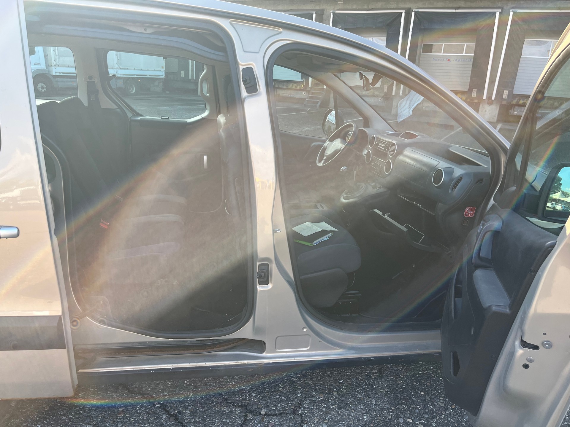 PEUGEOT Partner 1.6 HDI Trendy-image-3