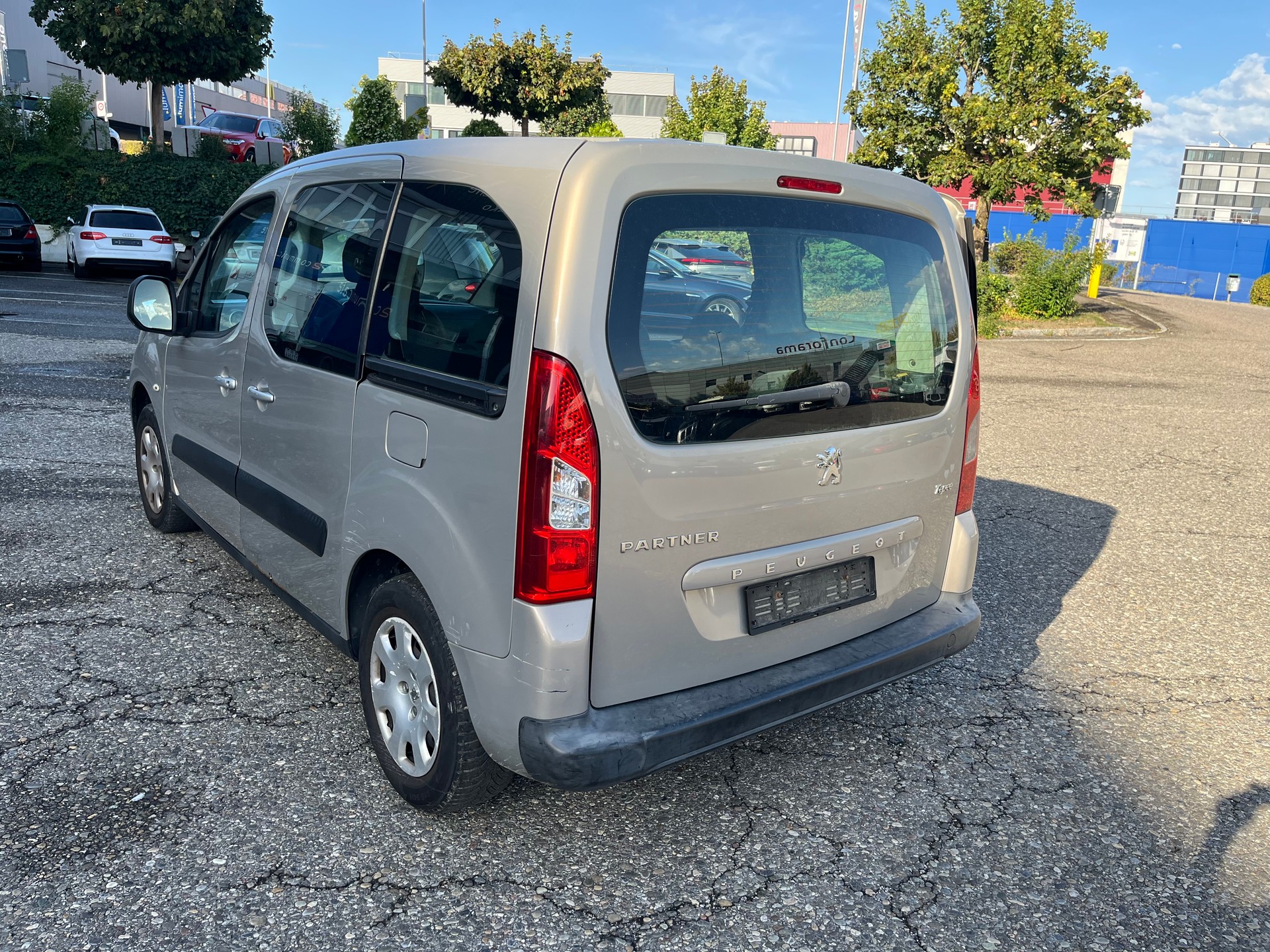 PEUGEOT Partner 1.6 HDI Trendy-image-5