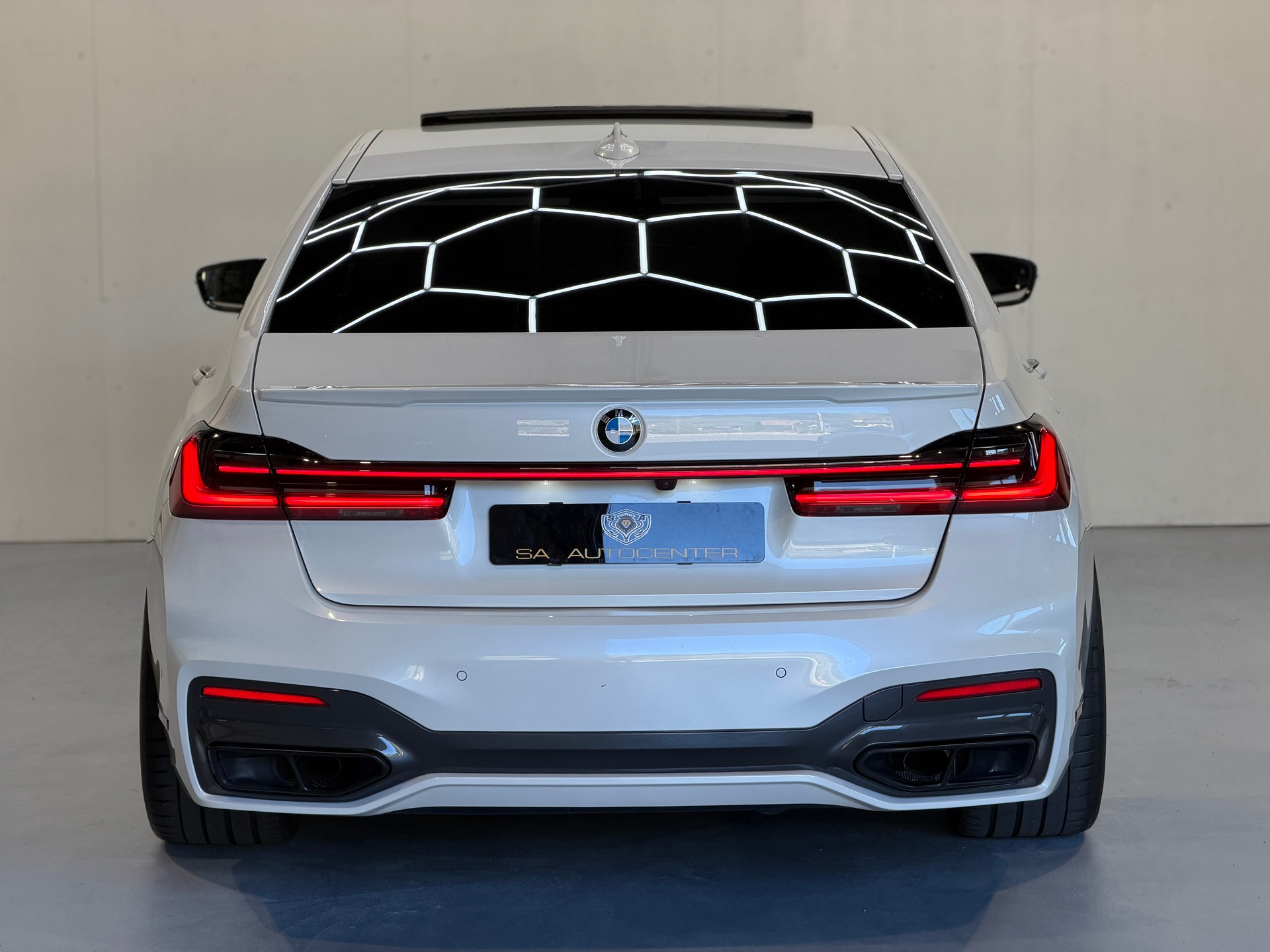 BMW 740d xDrive Steptronic-image-7