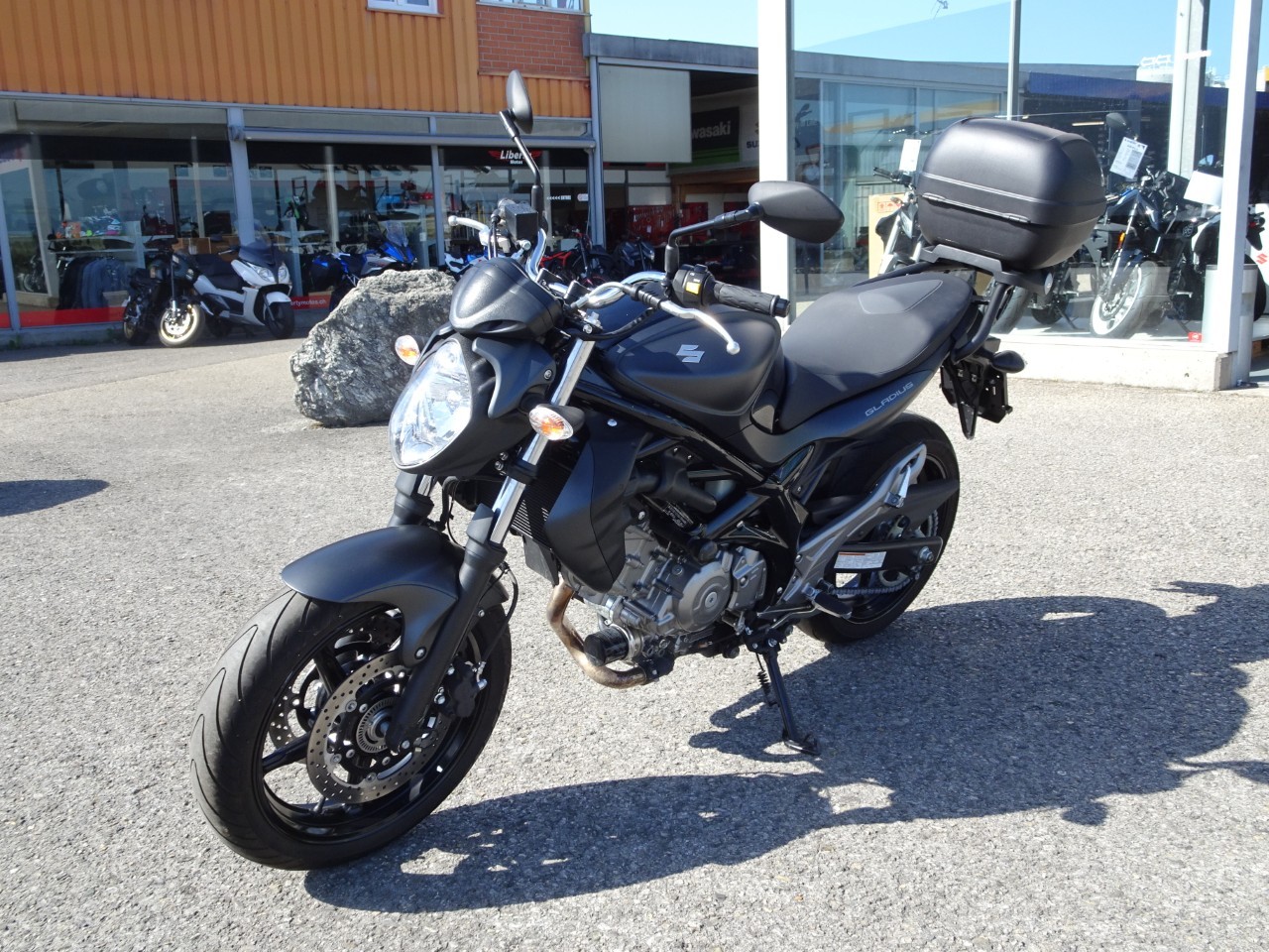 SUZUKI SFV 650 Gladius ABS-showroom-element-3