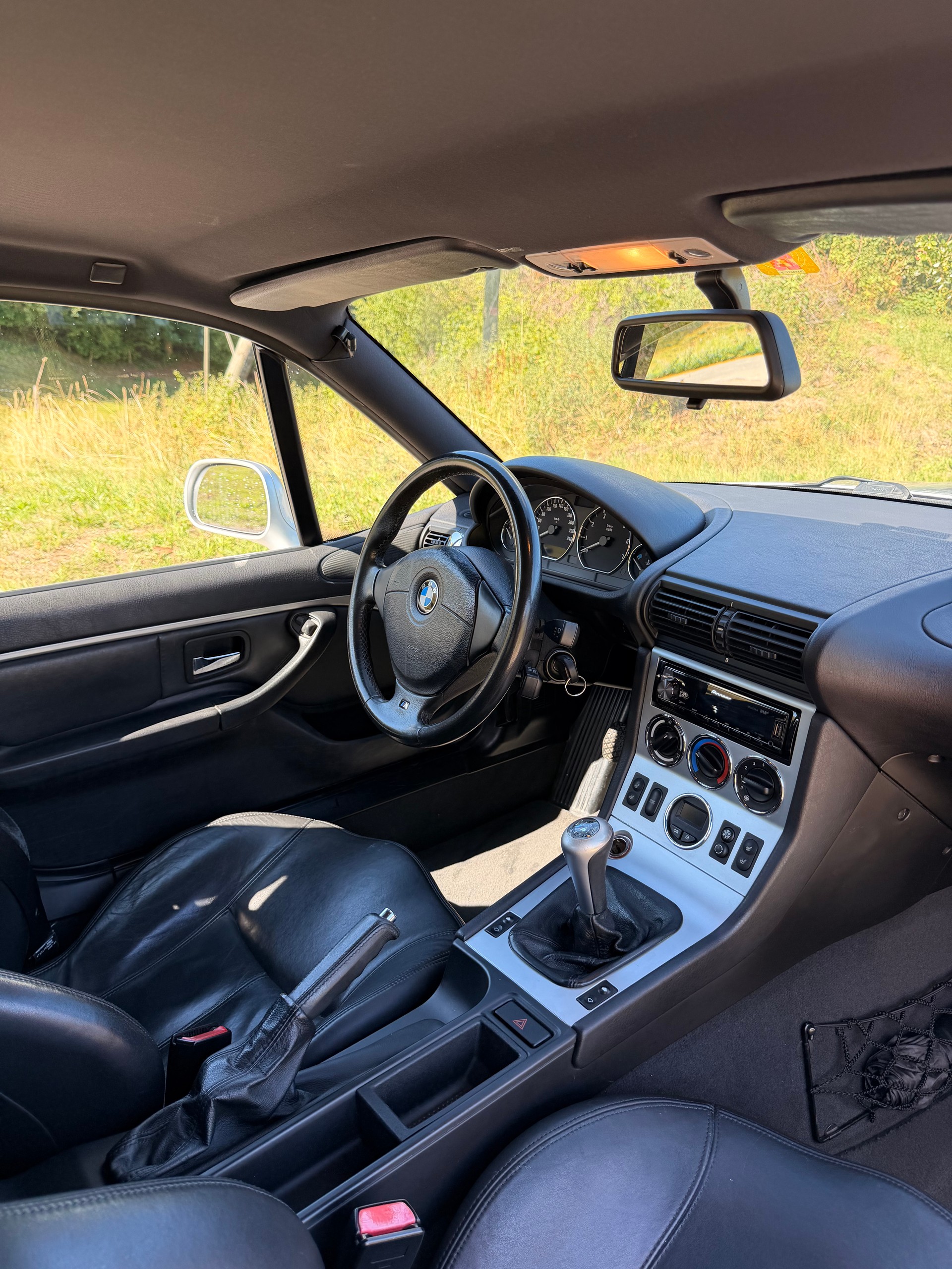BMW 3.0-image-3