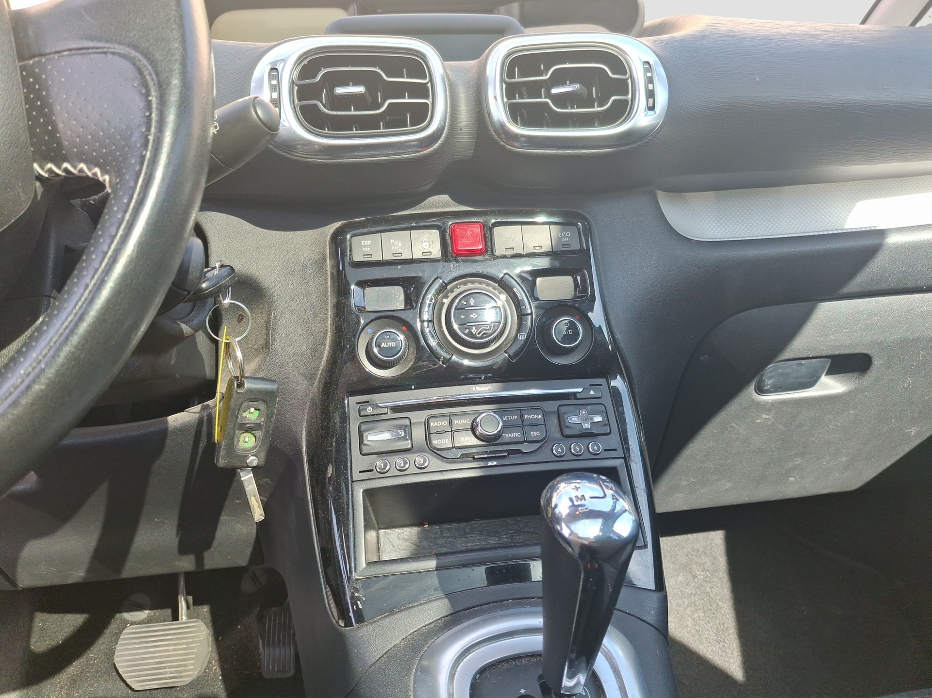 CITROEN C3 Picasso 1.6 HDi Swiss Style EGS6-image-8