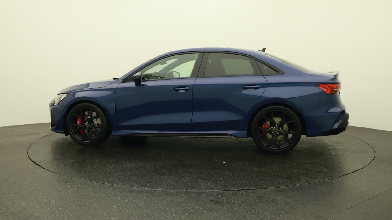 AUDI RS3 Limousine 2.5 TSI quattro S-tronic-showroom-element-1
