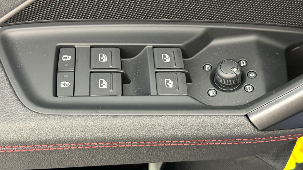 AUDI RS3 Limousine 2.5 TSI quattro S-tronic-image-8