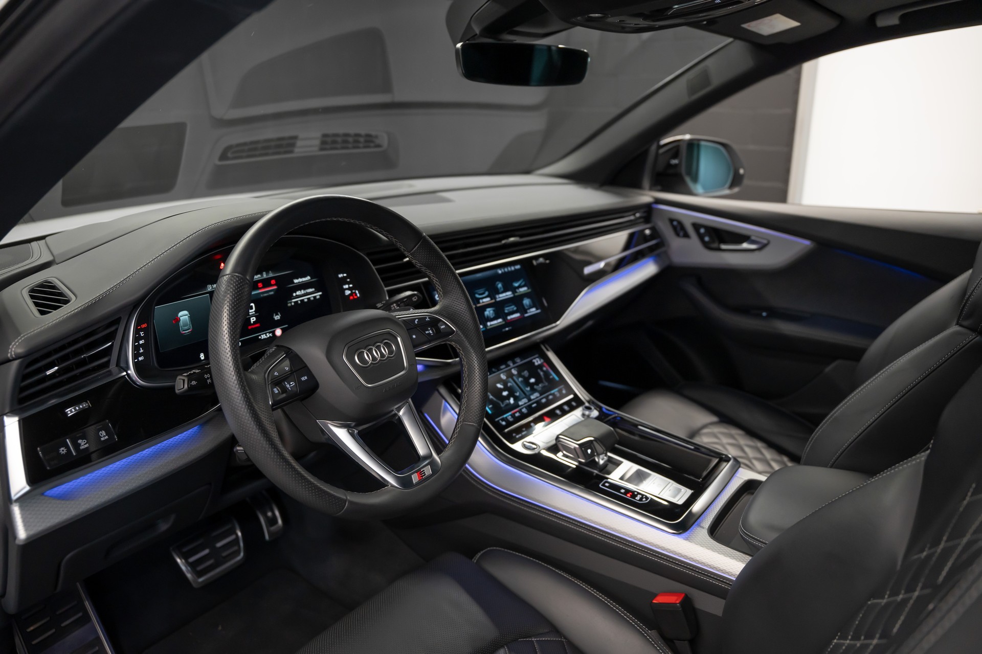 AUDI Q8 SUV 50 TDI quattro tiptronic / Gratis Service / Werksgarantie / Vollausstattung-image-12