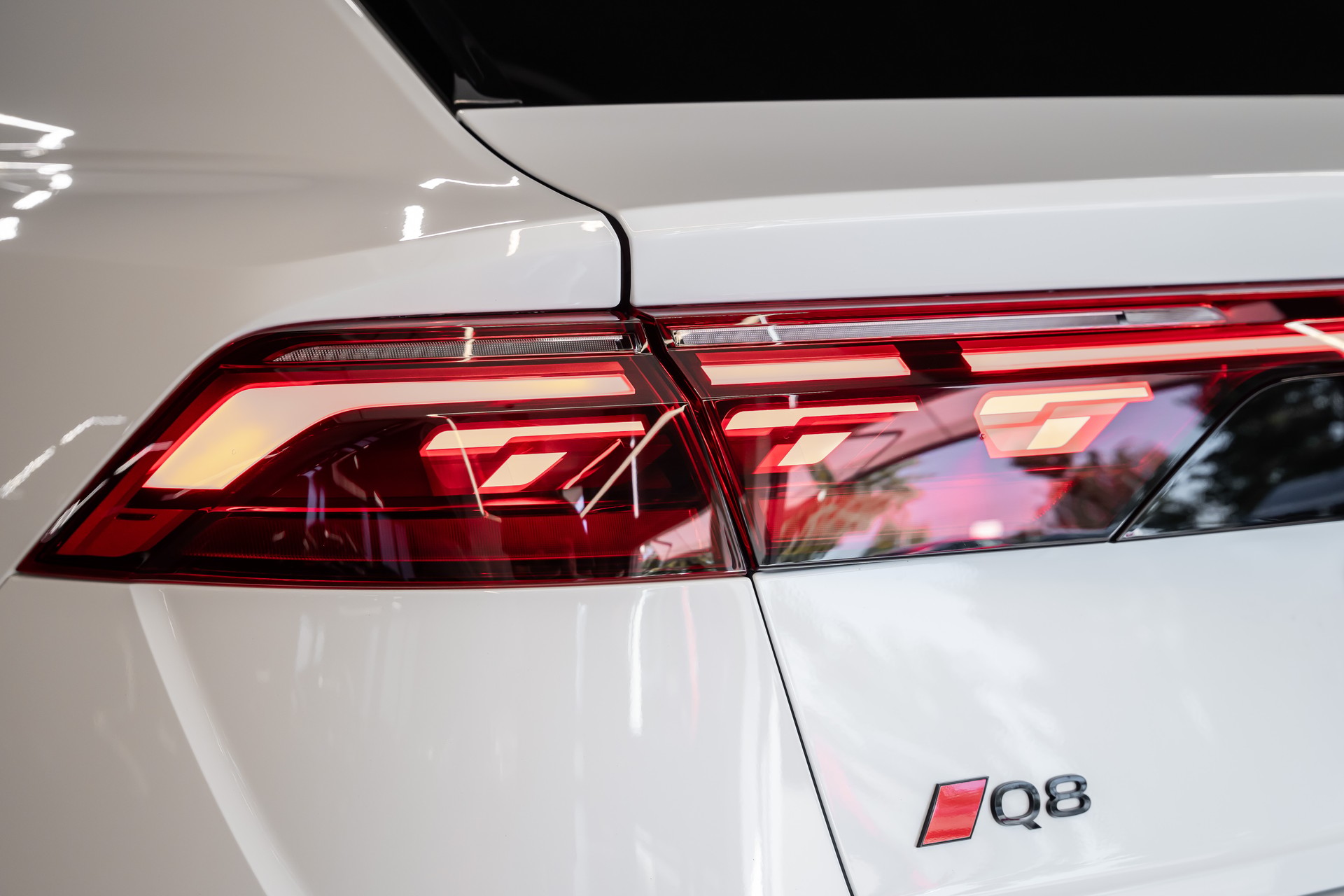 AUDI Q8 SUV 50 TDI quattro tiptronic / Gratis Service / Werksgarantie / Vollausstattung-image-8