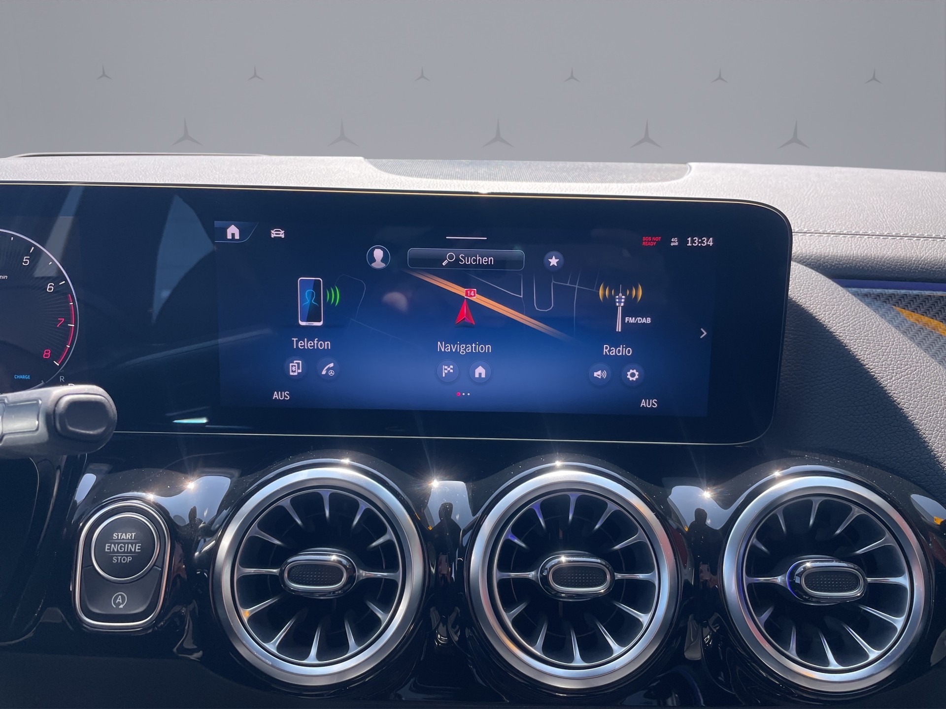 MERCEDES-BENZ GLA 250 AMG Line 4matic-image-15
