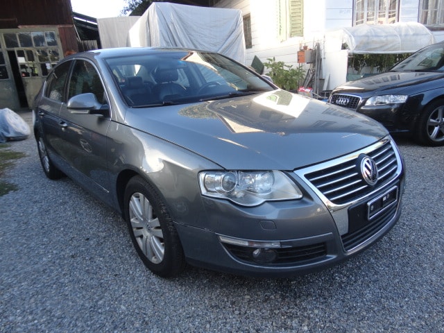 VW Passat 2.0 TDI Highline-image-0
