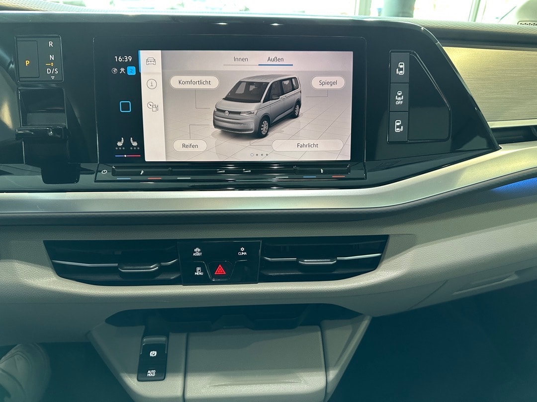 VW Multivan 2.0 TSI Life Edition DSG-image-17