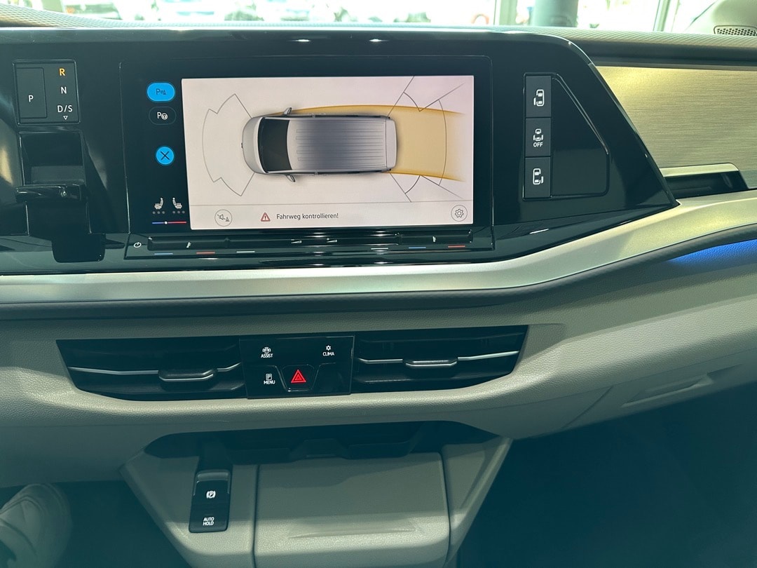 VW Multivan 2.0 TSI Life Edition DSG-image-18