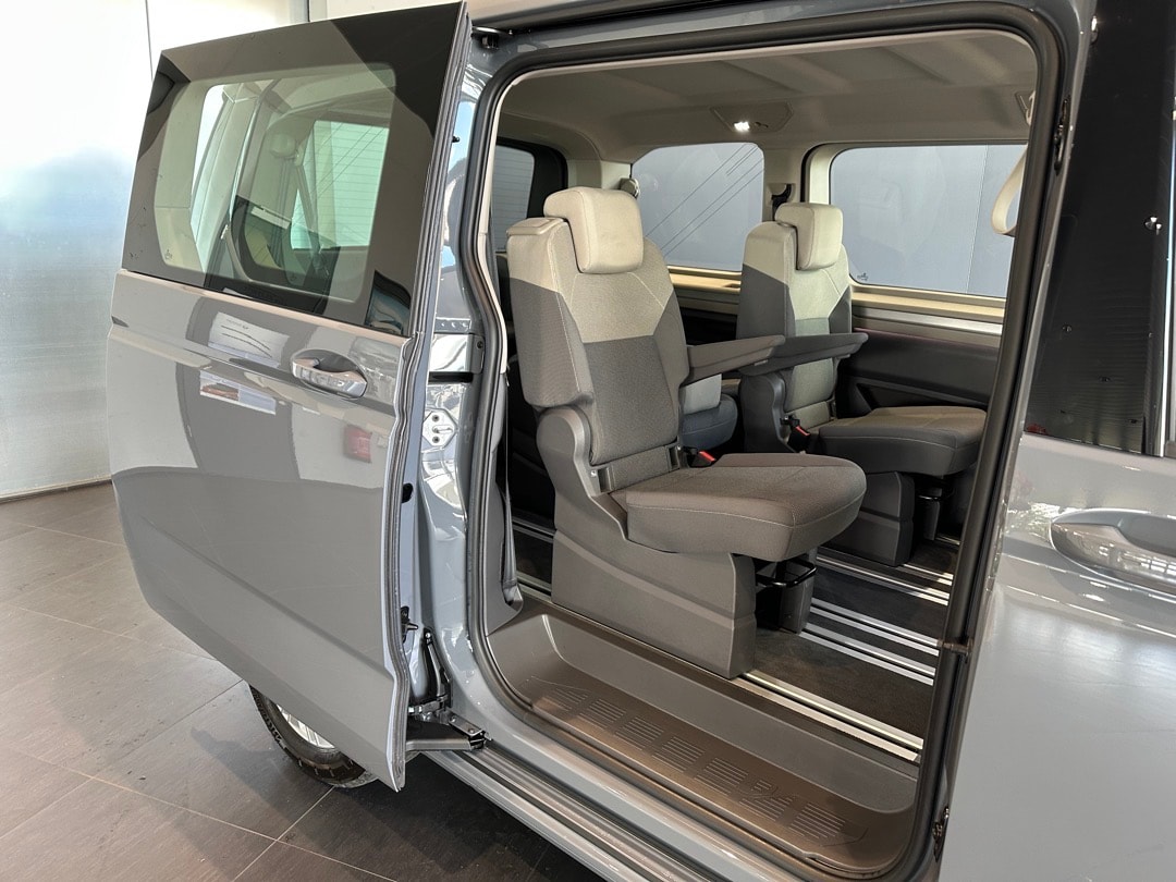 VW Multivan 2.0 TSI Life Edition DSG-image-9