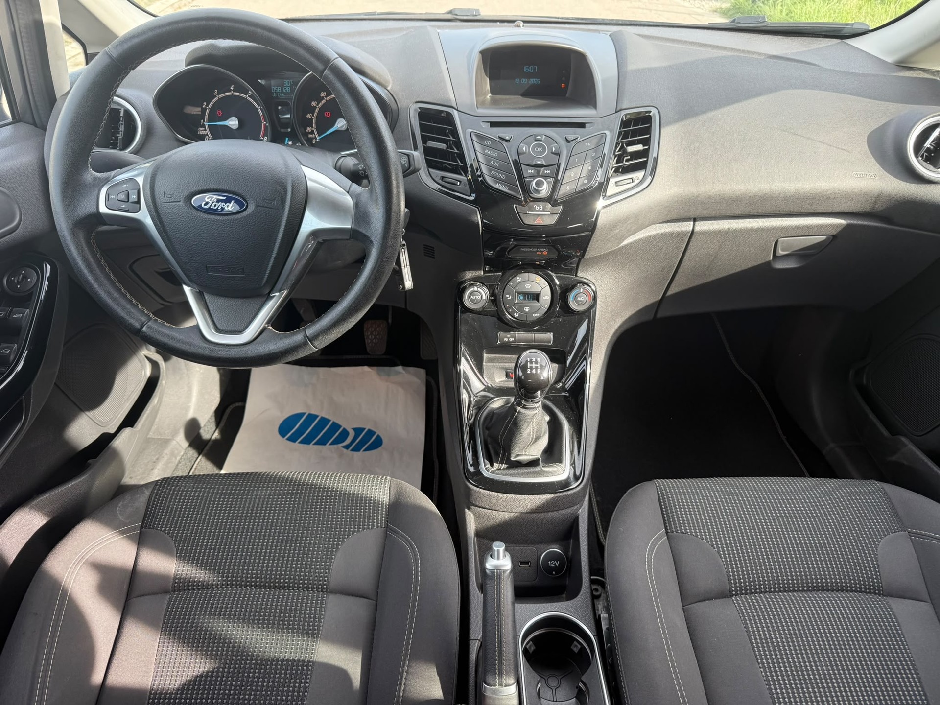 FORD Fiesta 1.0 SCTi Trend-image-12