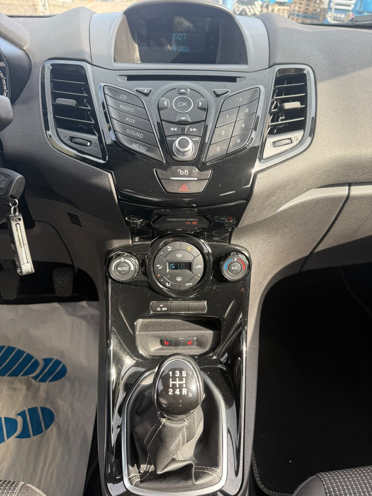 FORD Fiesta 1.0 SCTi Trend-image-7